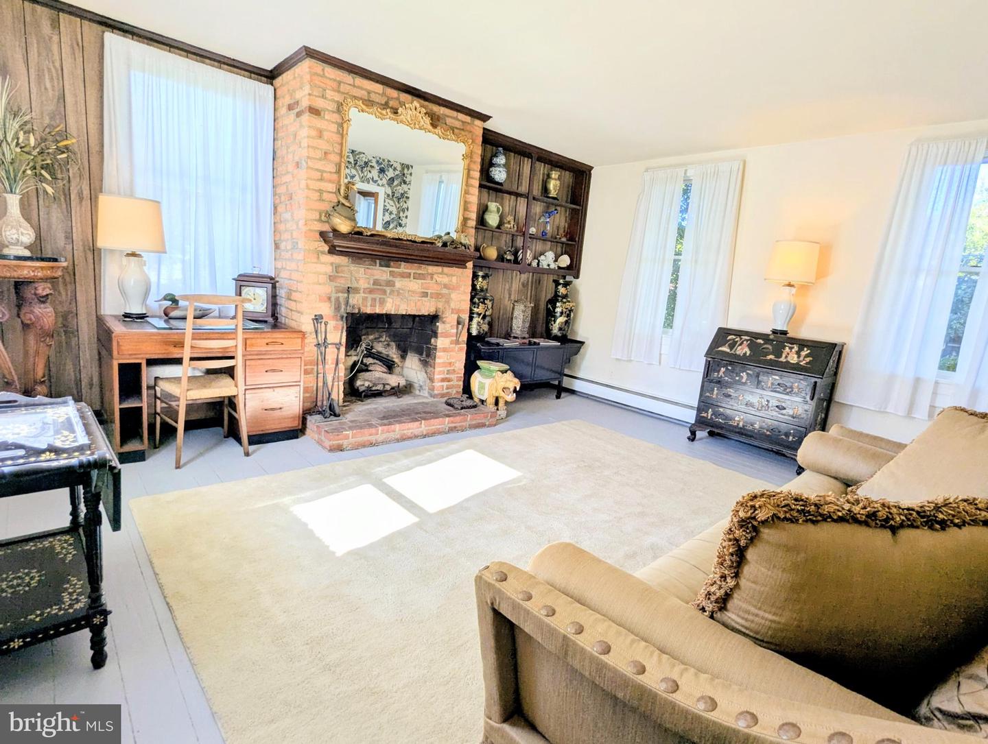 100 Wall St Property Photo 6
