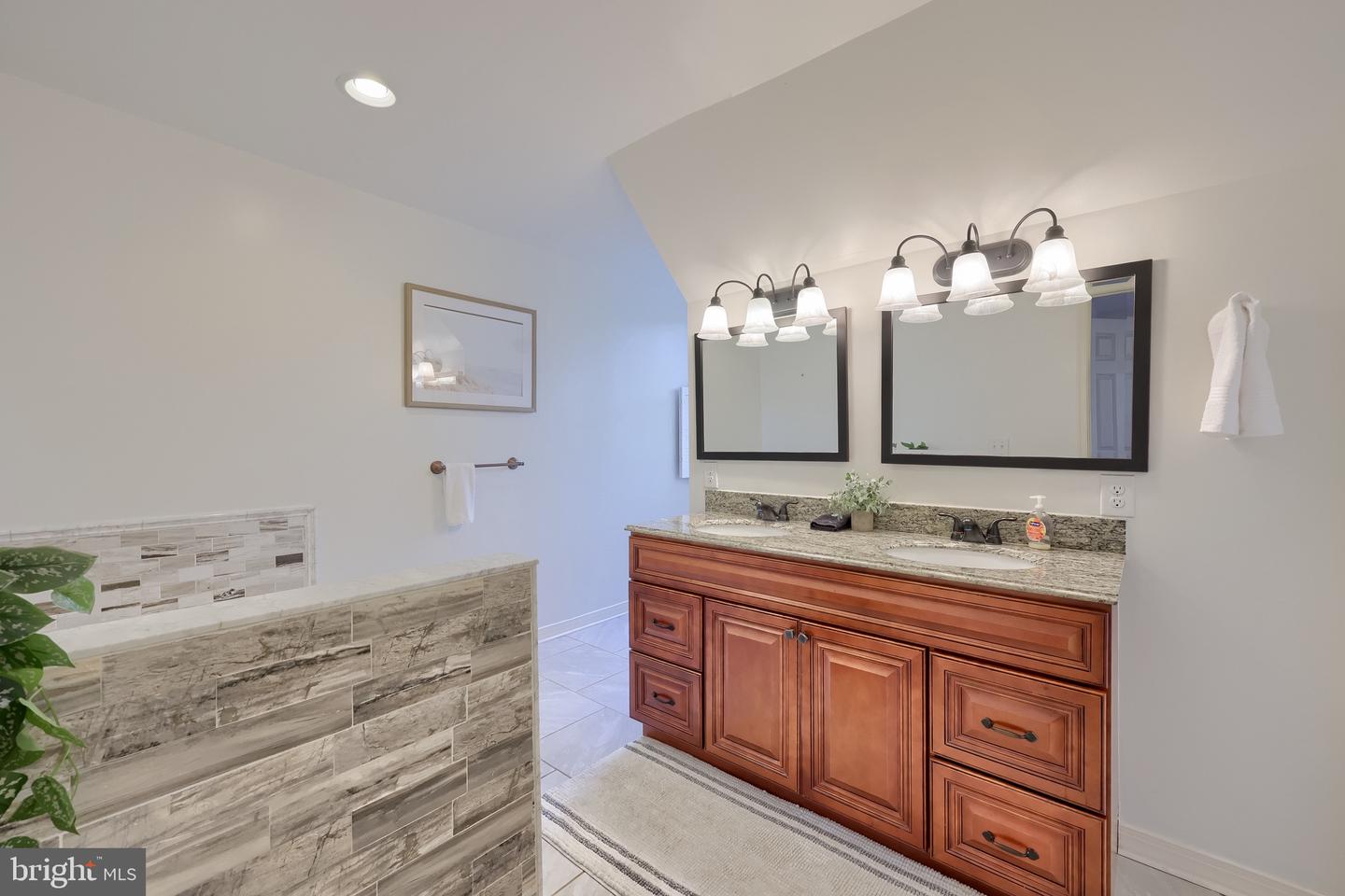 530 Kennersley Farm Ln Property Photo 21