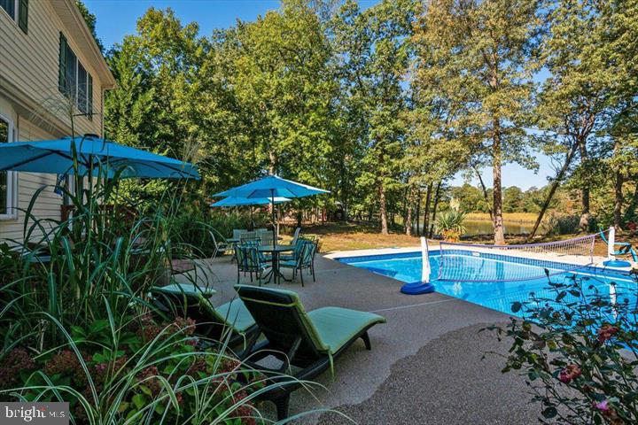 530 Kennersley Farm Ln Property Photo 37