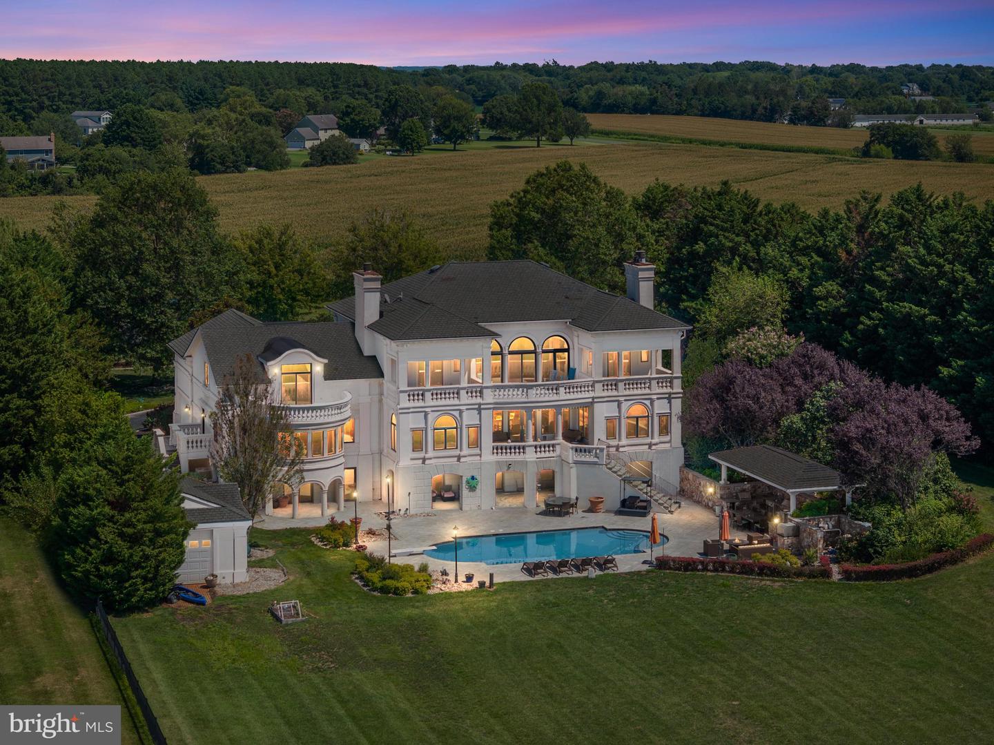 319 BLUE BAY RD