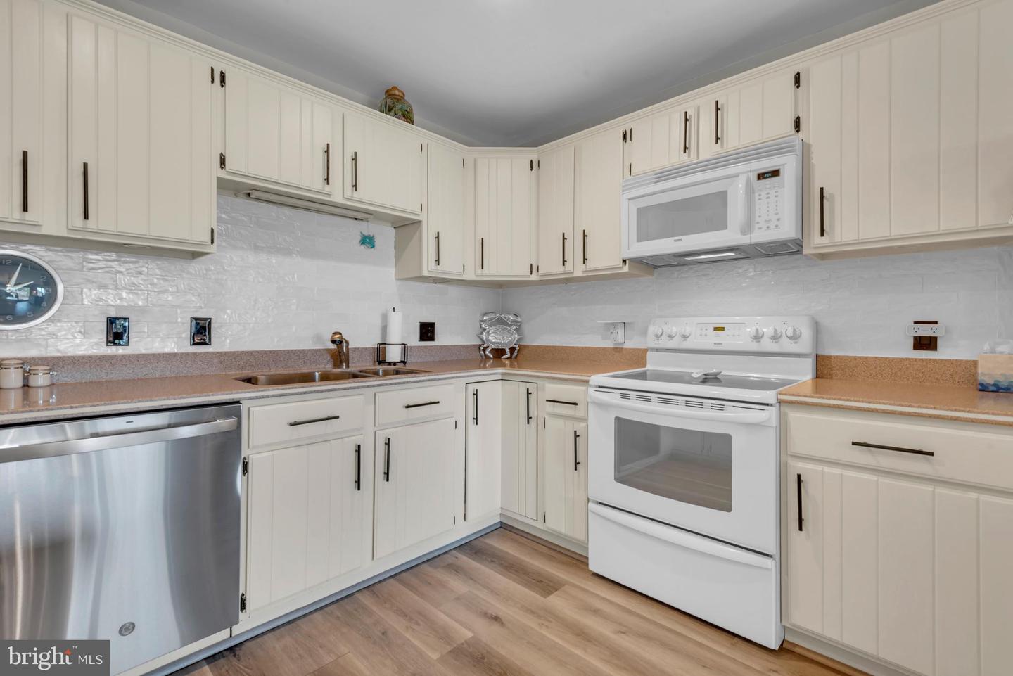 114 Bayview Property Photo 18