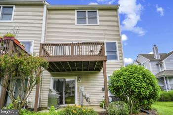 312 Blenny Ln Property Photo 8