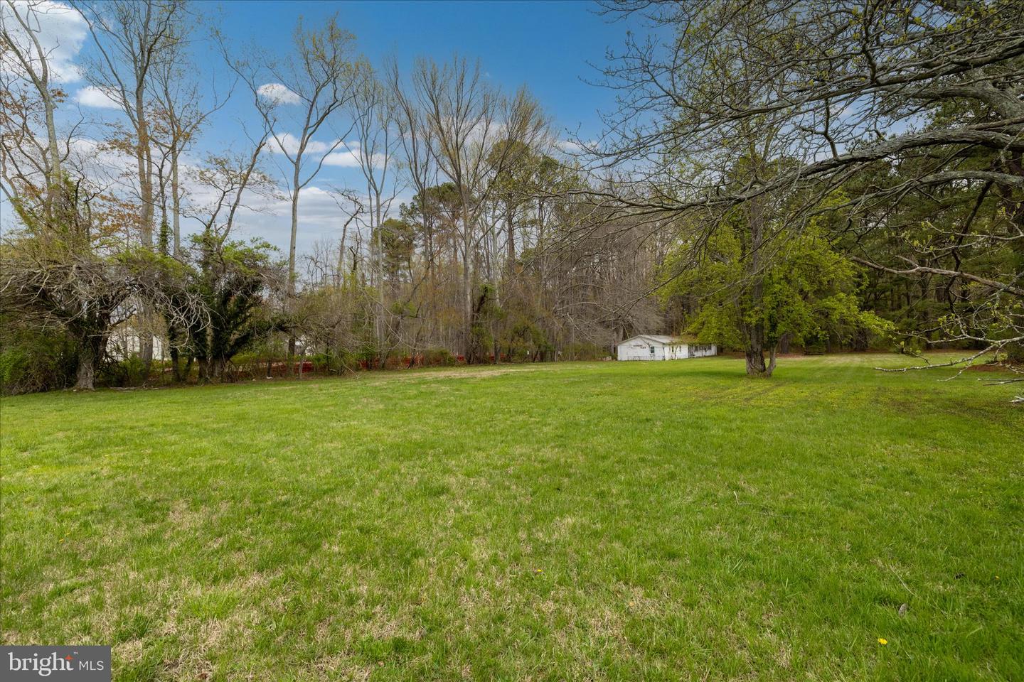 201 Sawmill Ln Property Photo 3