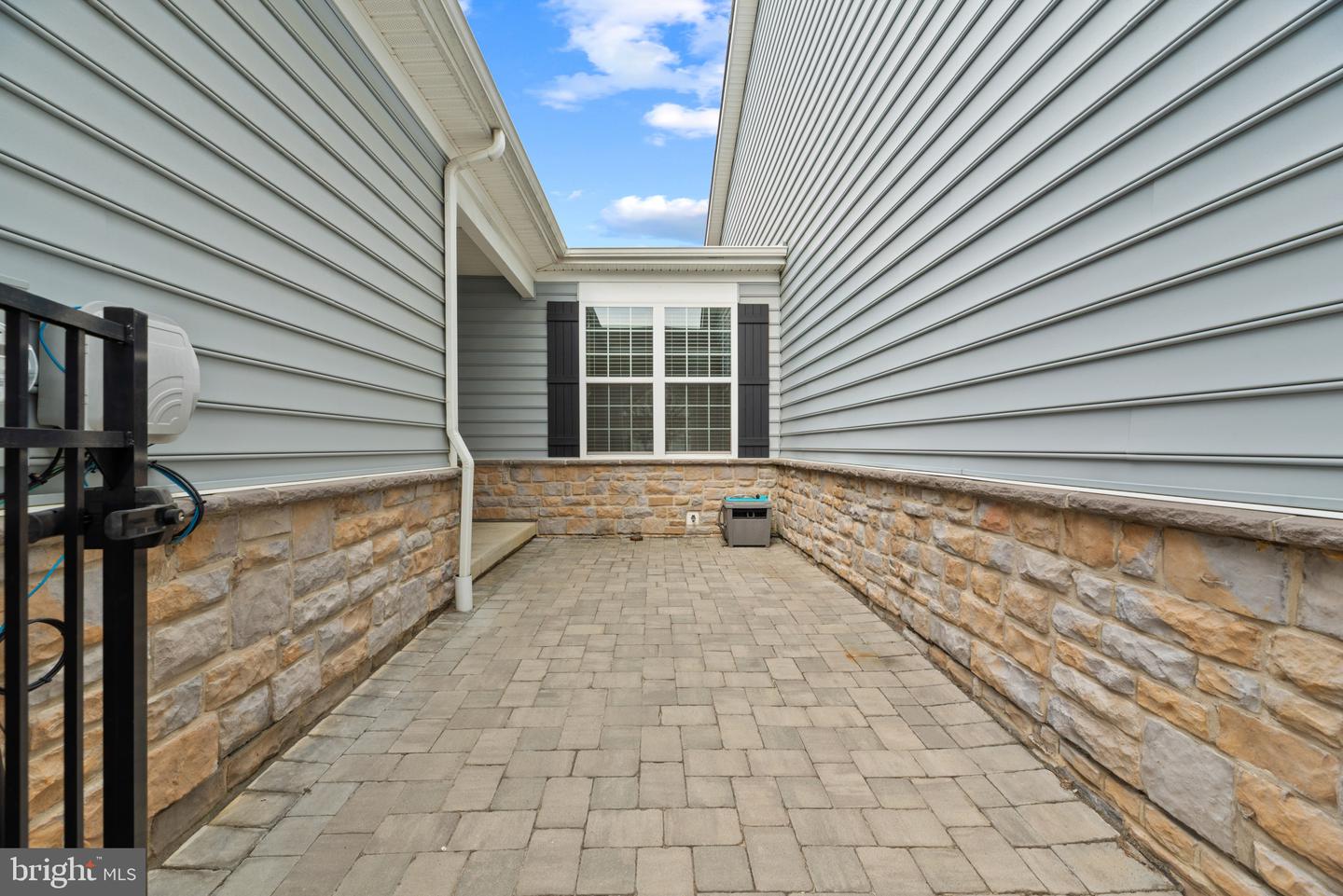 845 Moorings Cir #138 Property Photo 7