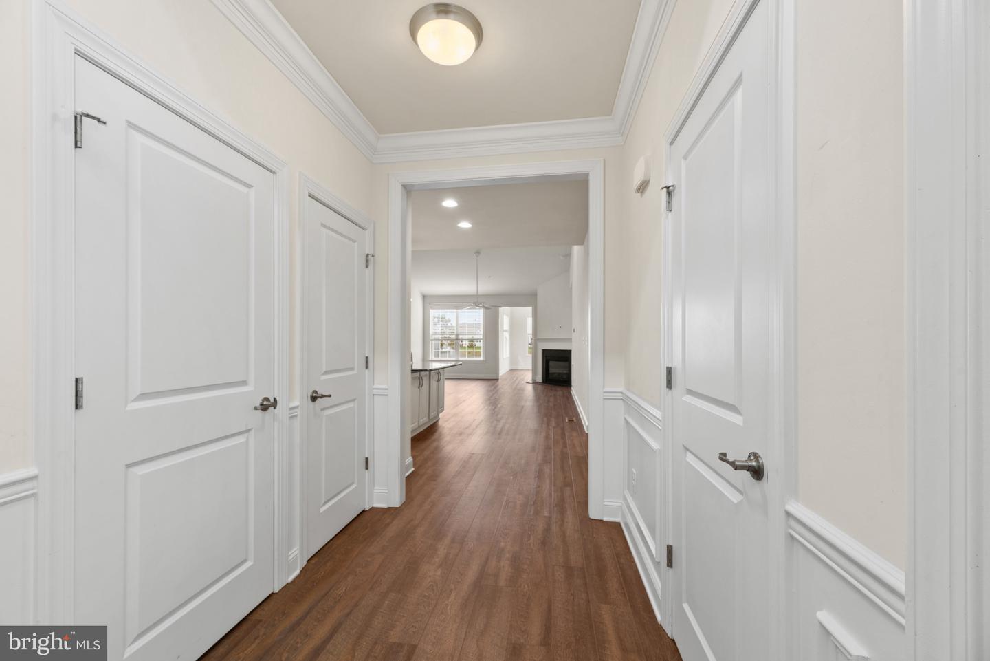 845 Moorings Cir #138 Property Photo 8
