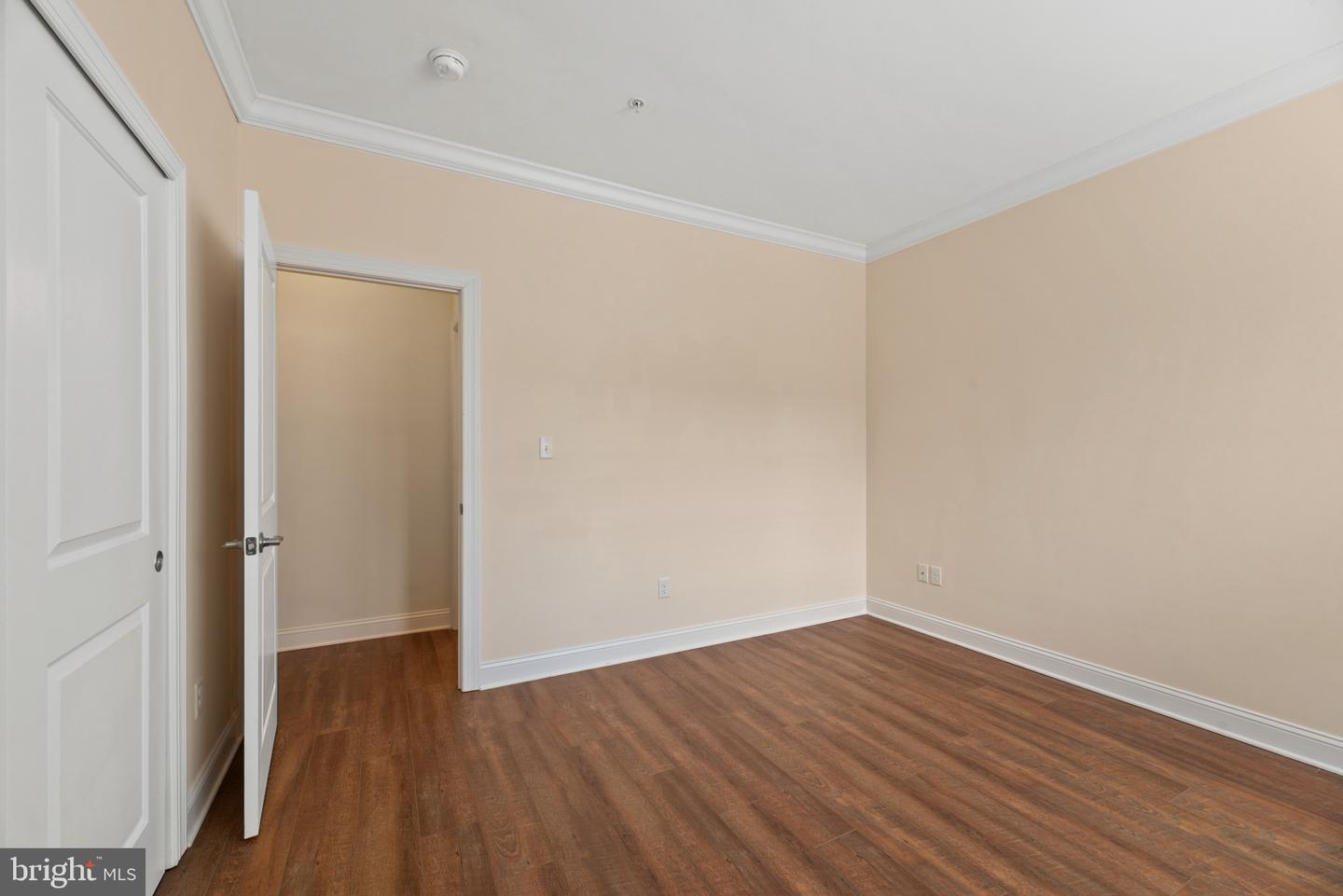 845 Moorings Cir #138 Property Photo 34