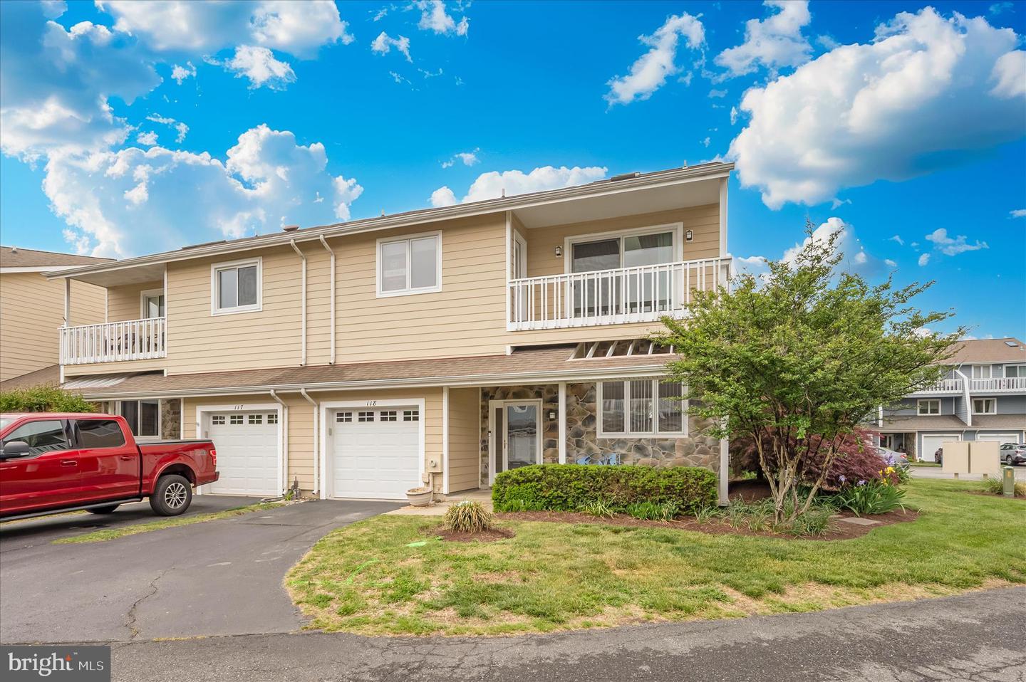118 Bayview Property Photo 86
