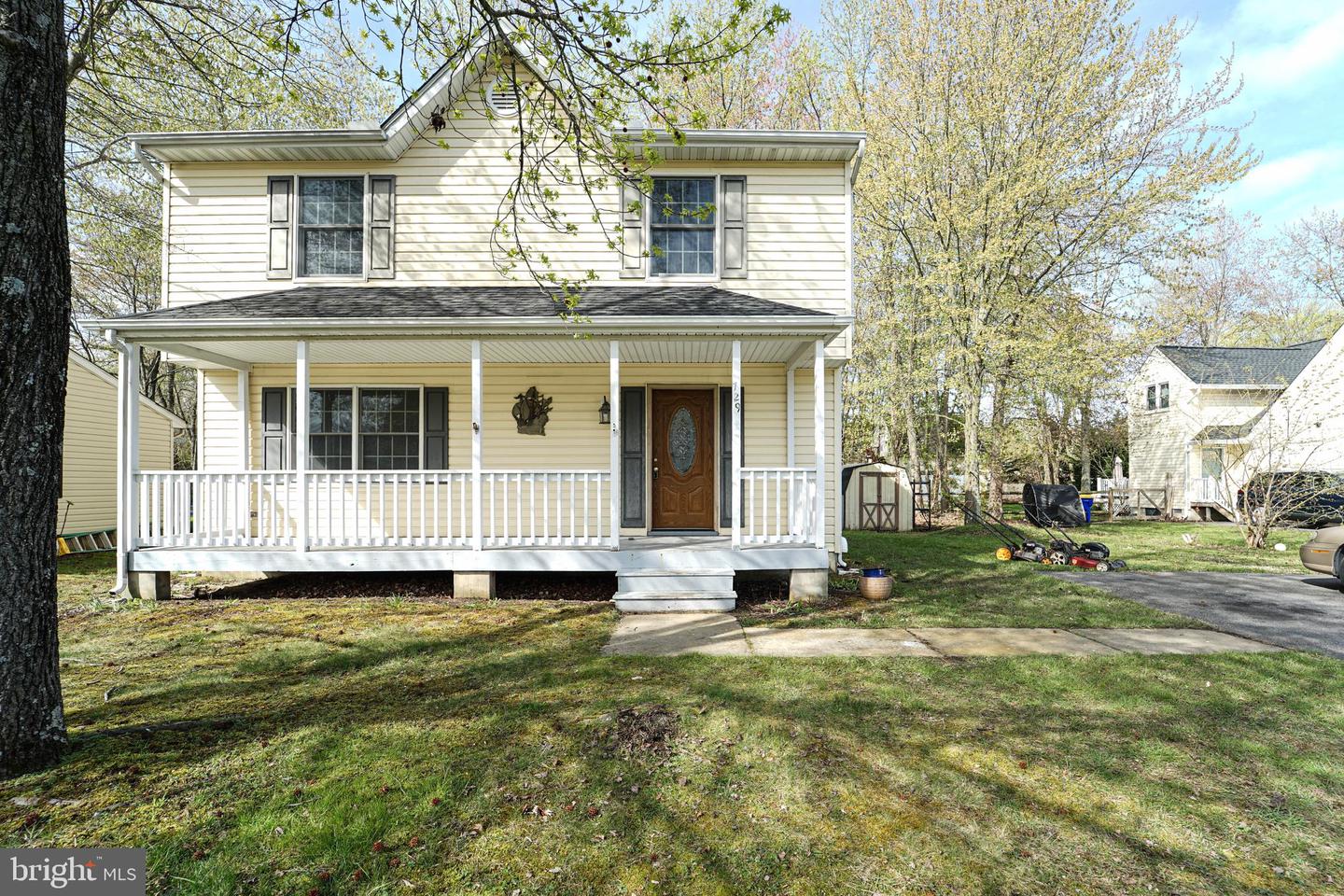 729 Davol Rd Property Photo 1