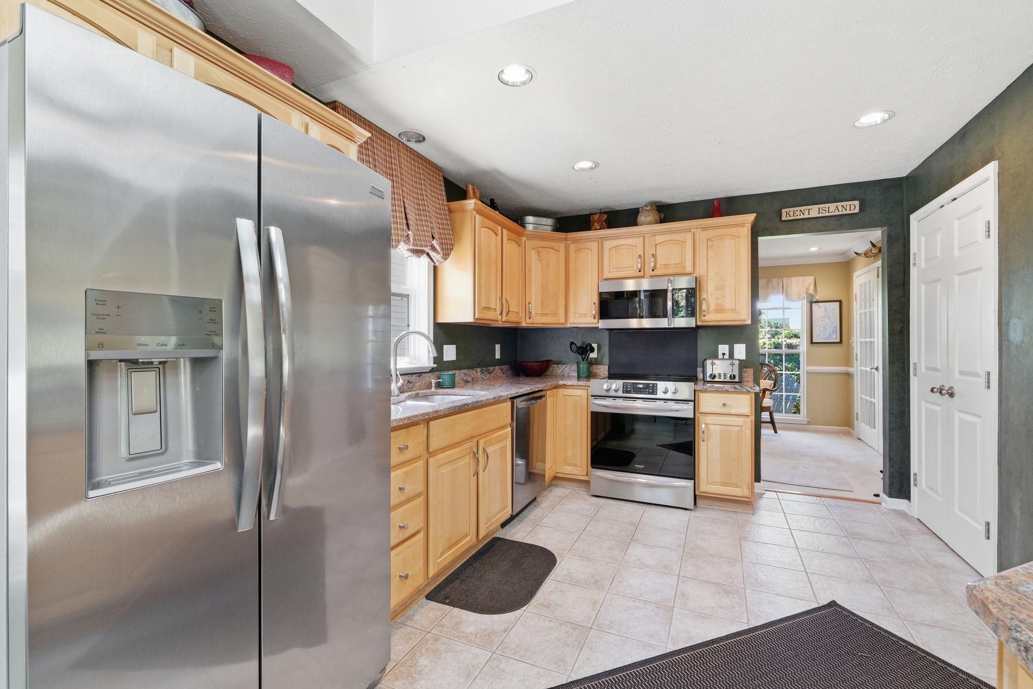 303 Creeks End Ln Property Photo 9
