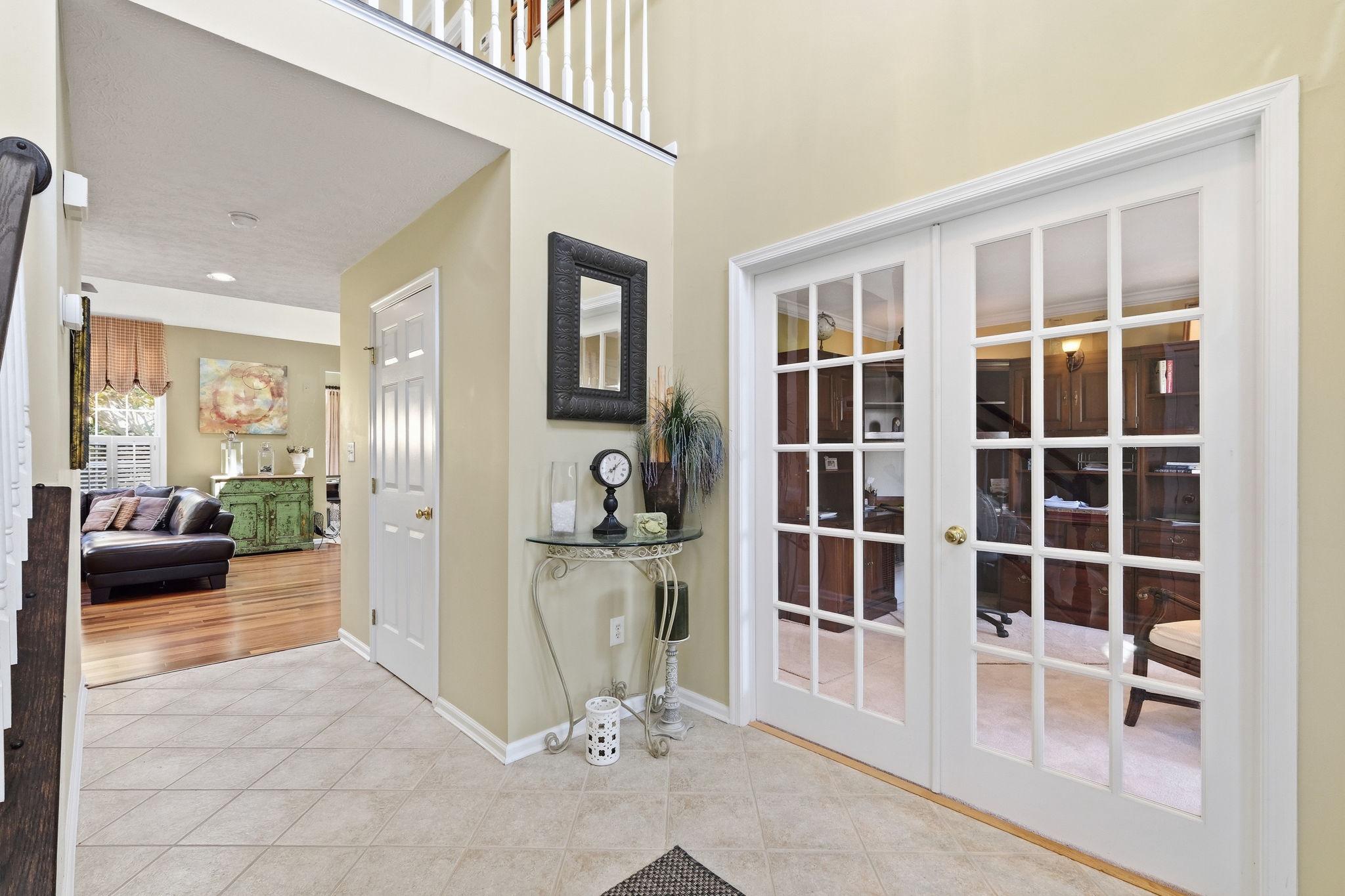 303 Creeks End Ln Property Photo 17