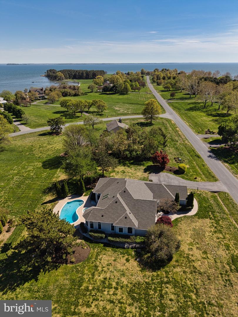 2855 Cox Neck Rd Property Photo 4