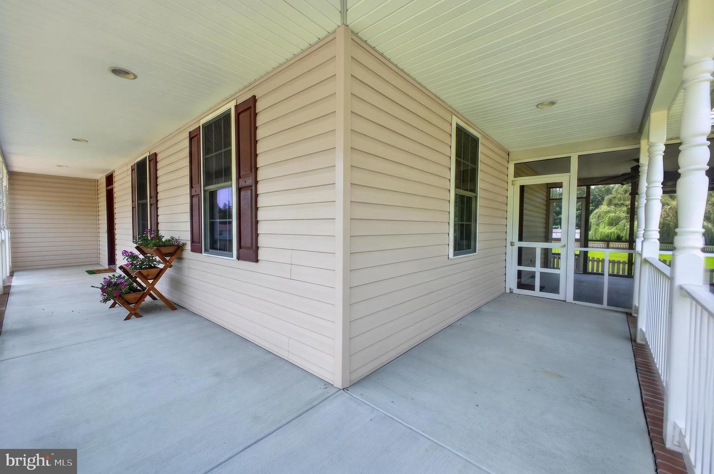 337 Roe Ingleside Rd Property Photo 7