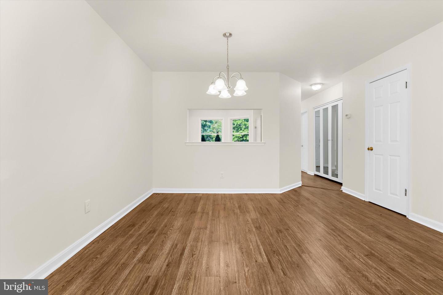 5011 Bridgepointe Dr Property Photo 14