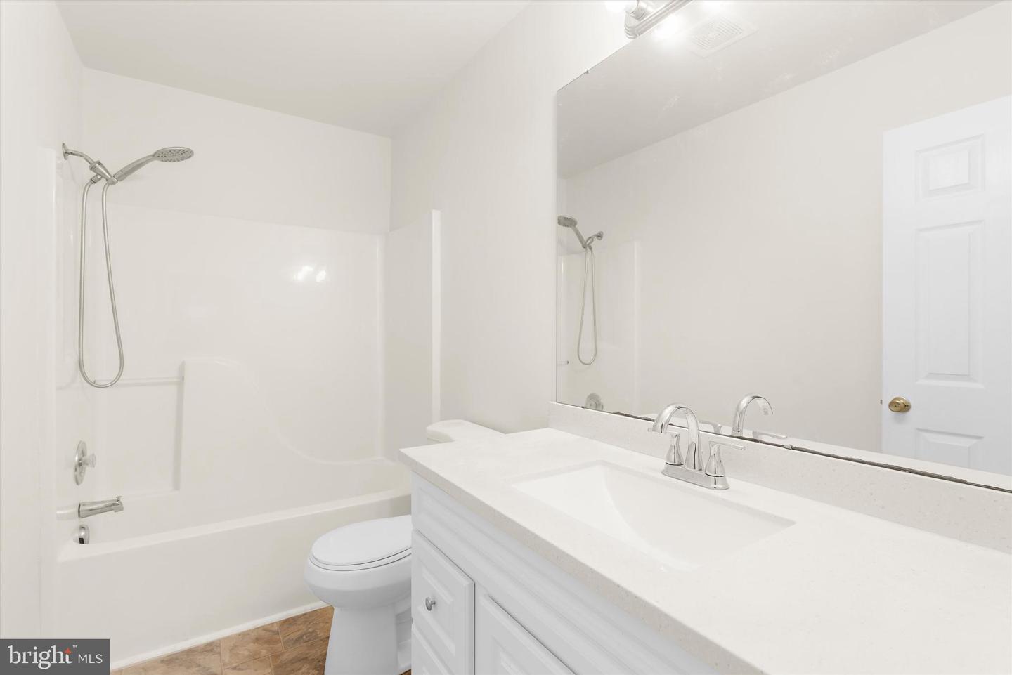 5011 Bridgepointe Dr Property Photo 22