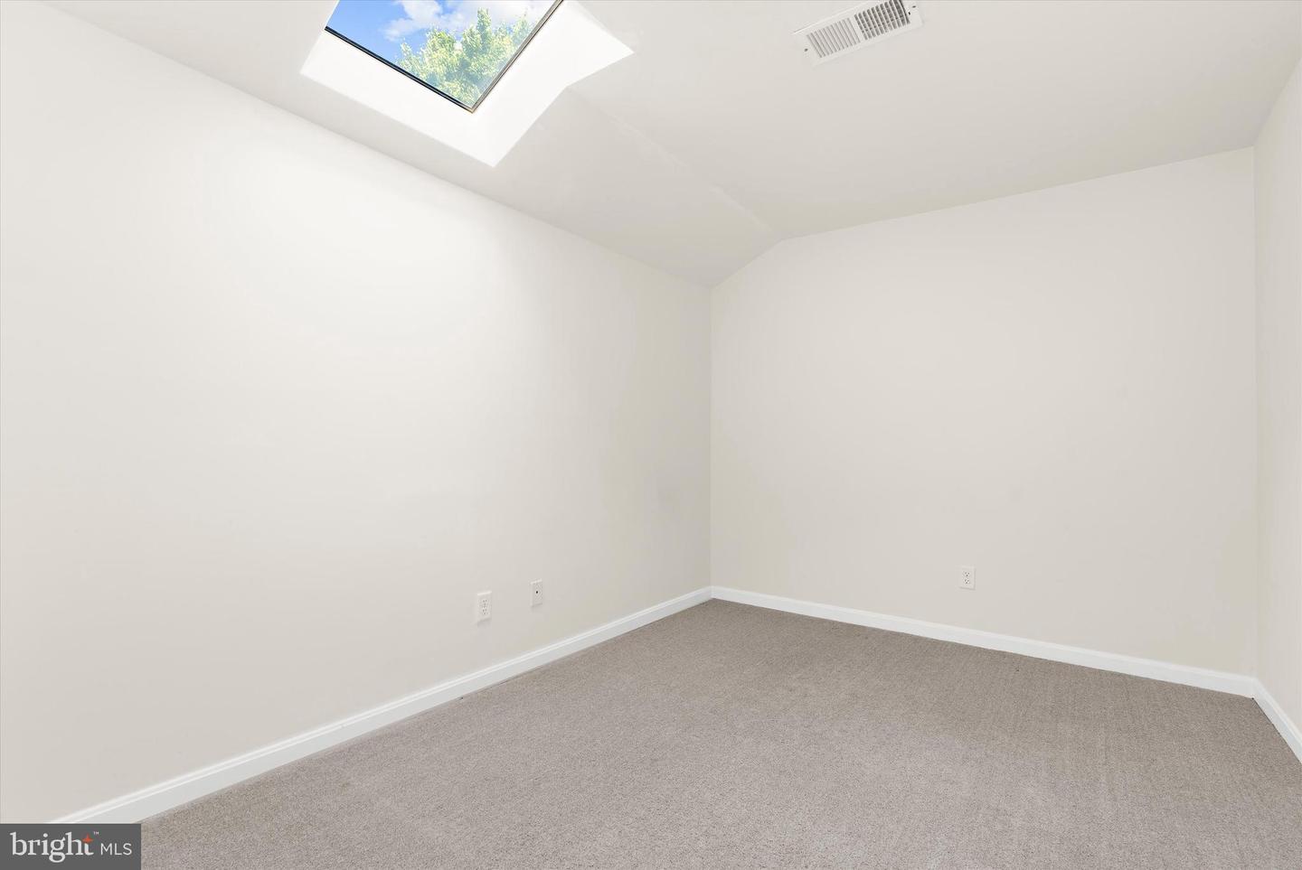 5011 Bridgepointe Dr Property Photo 25