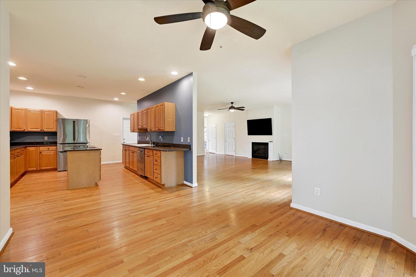 1024 Avalon Ct Property Photo 27