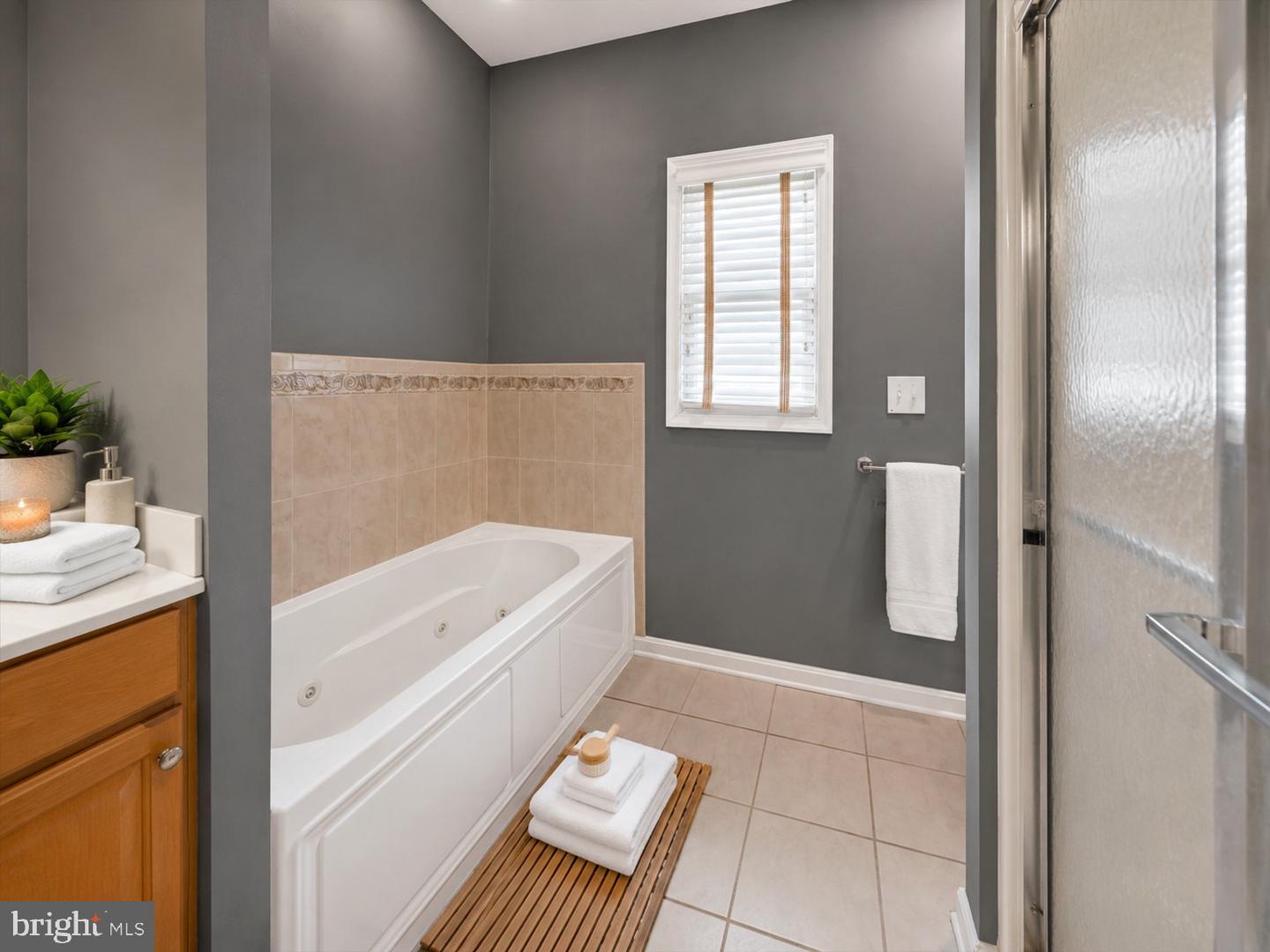 1024 Avalon Ct Property Photo 43