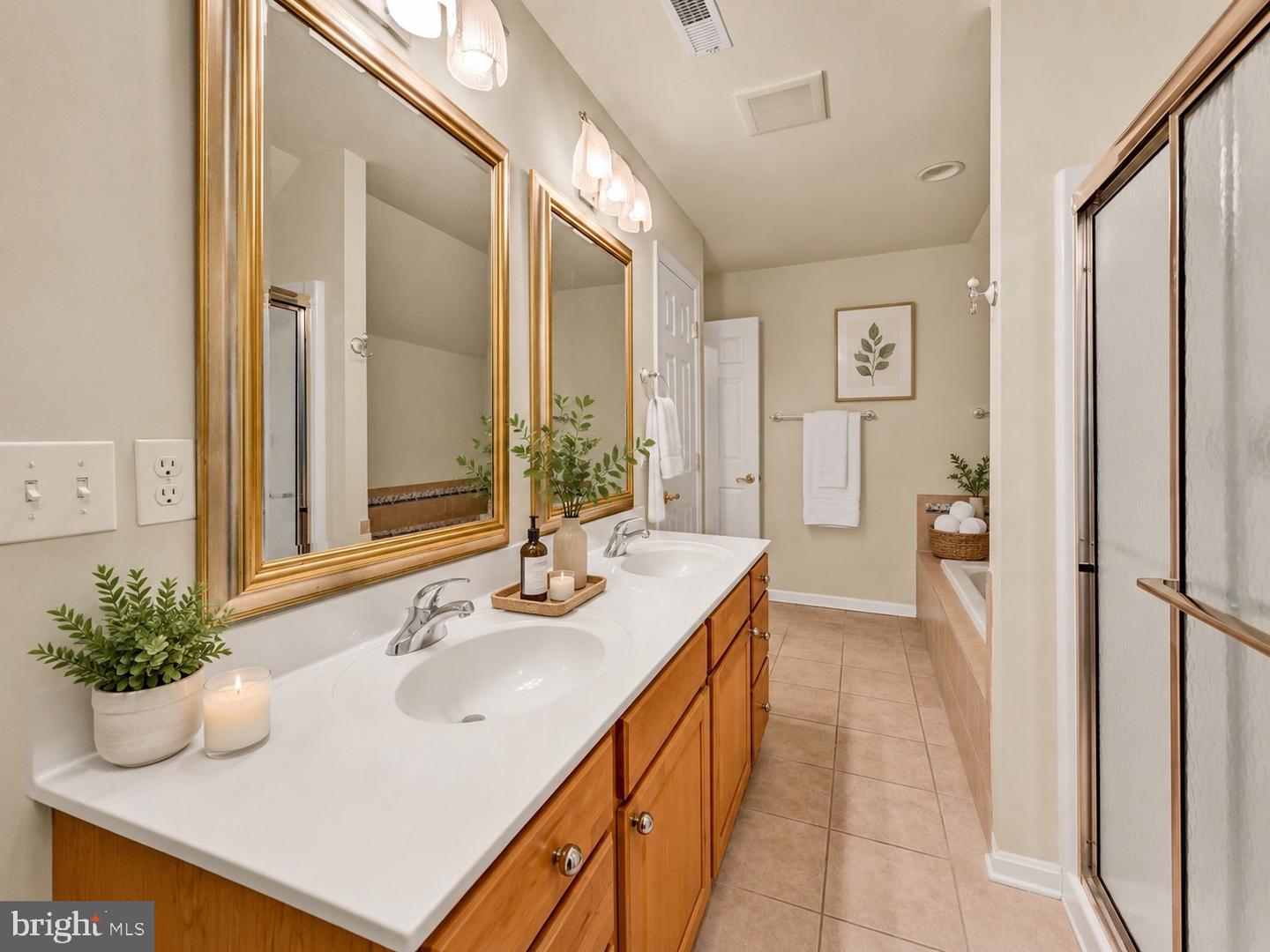 1024 Avalon Ct Property Photo 56