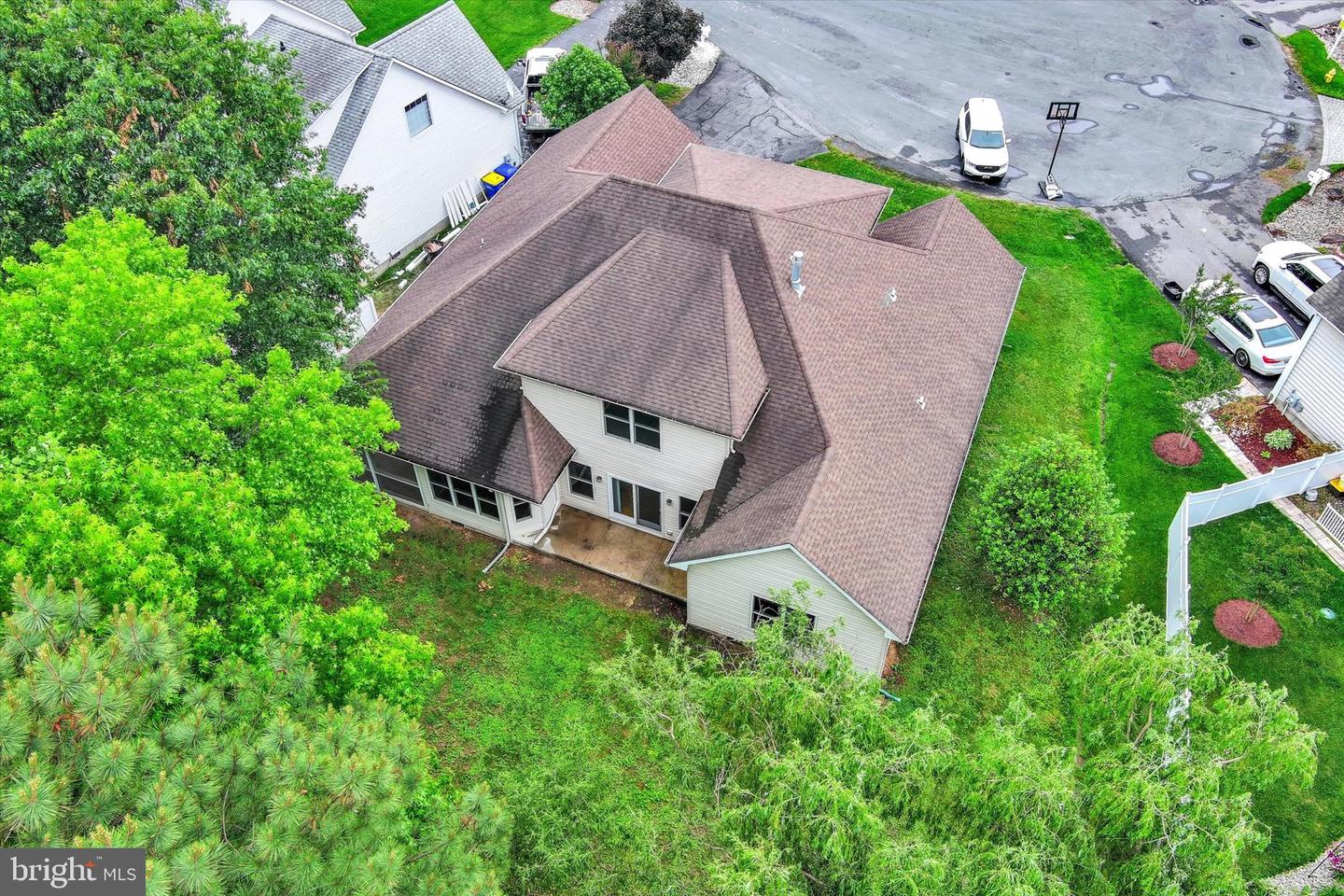 1024 Avalon Ct Property Photo 74