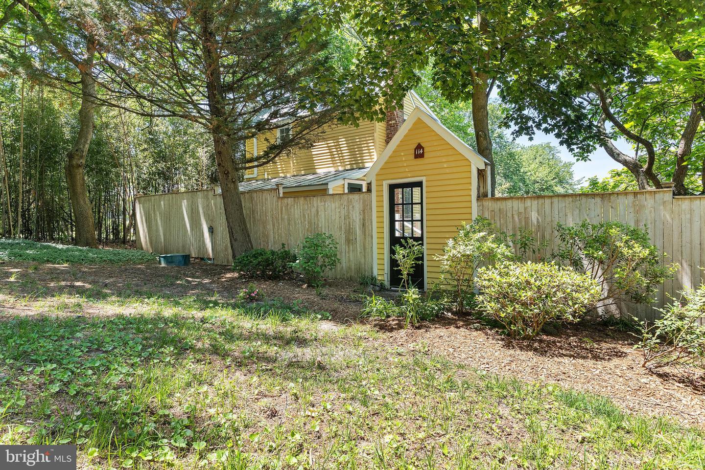 114 Front St Property Photo 34