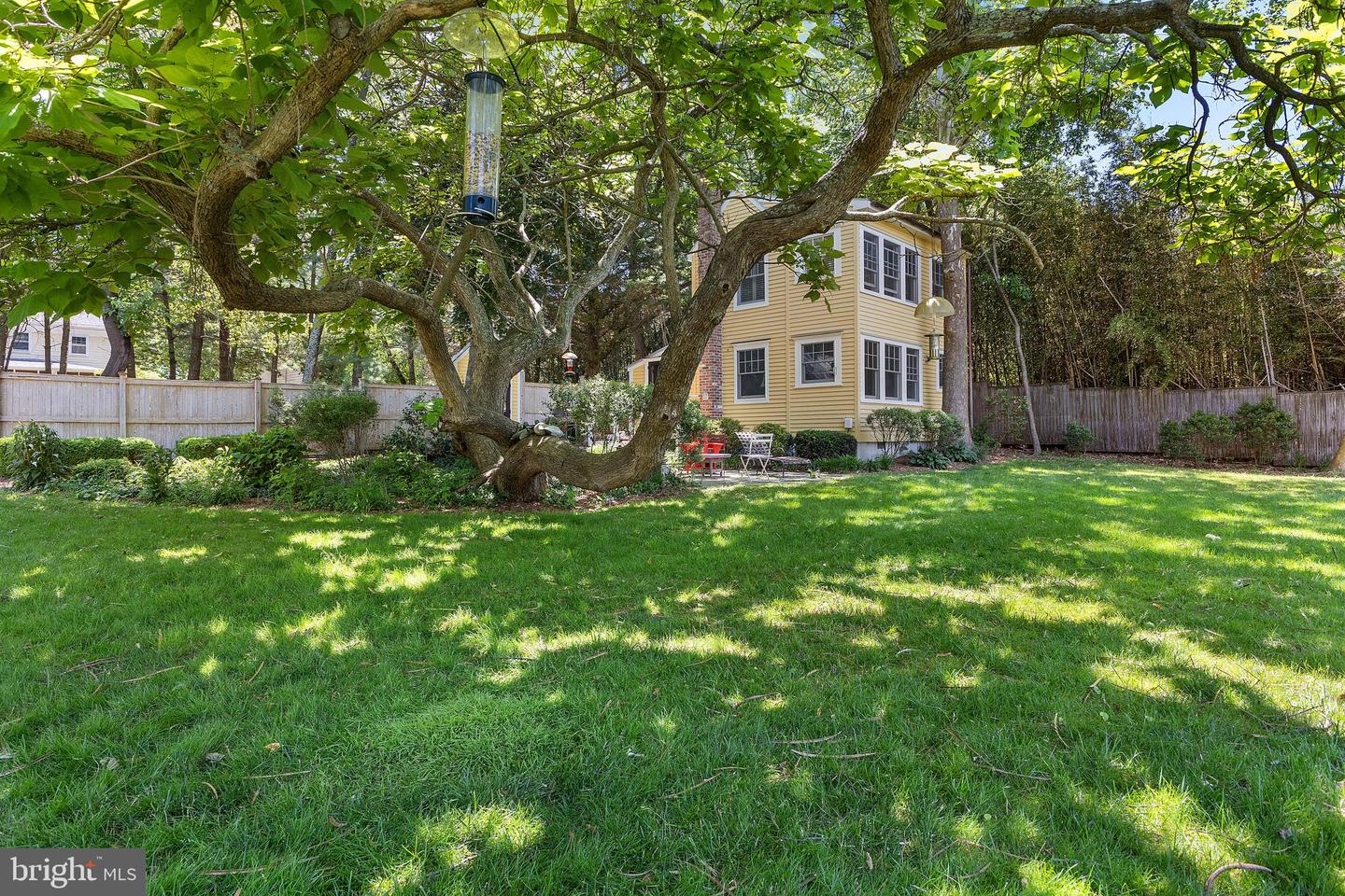 114 Front St Property Photo 45