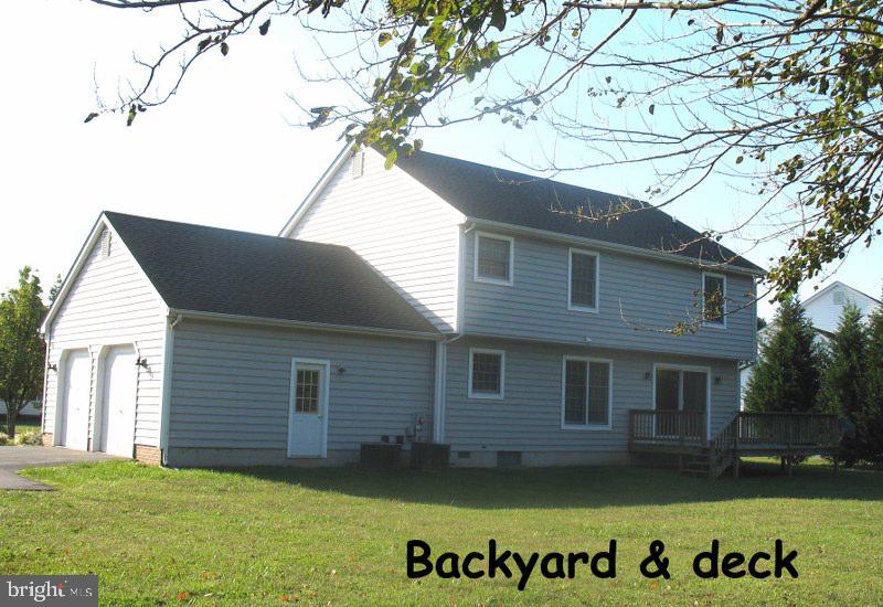 212 Frederick Dr Property Photo 3