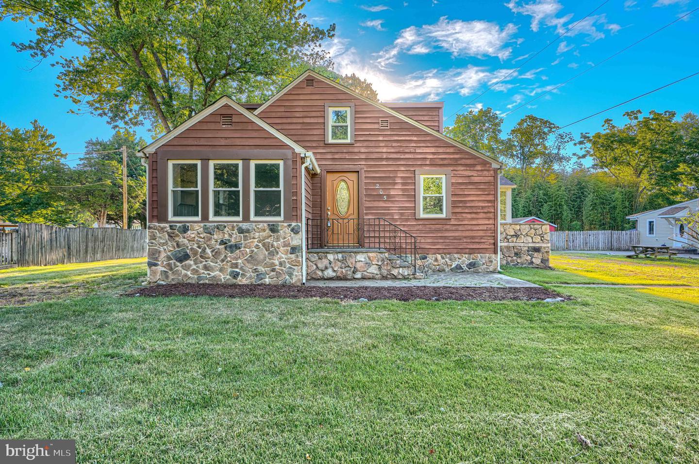 205 Bryantown Lndg Property Photo 1