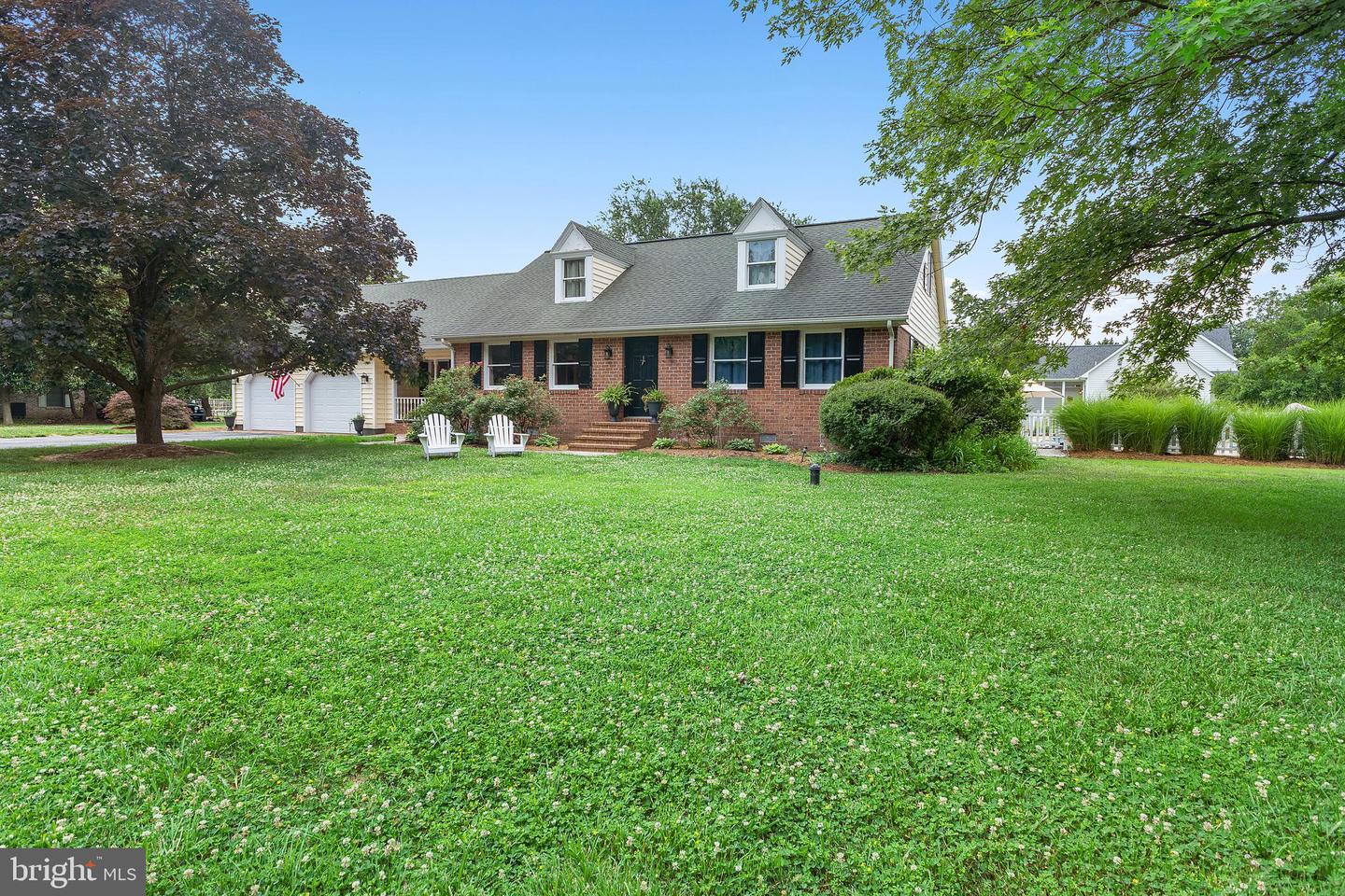 201 RIVER RD