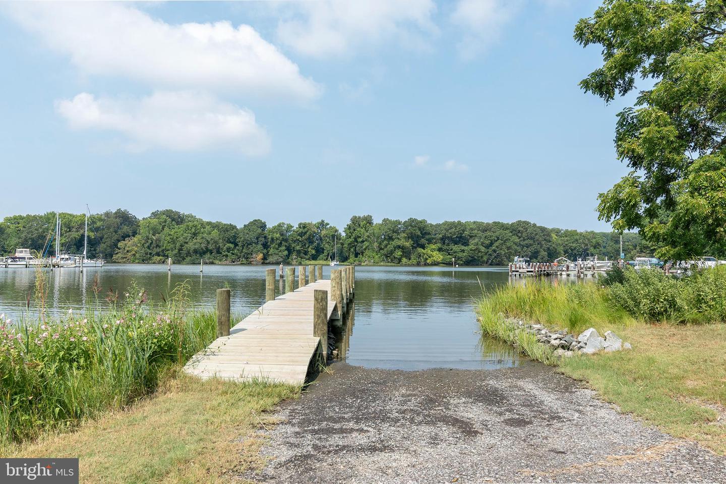 136 Long Dr Property Photo 48