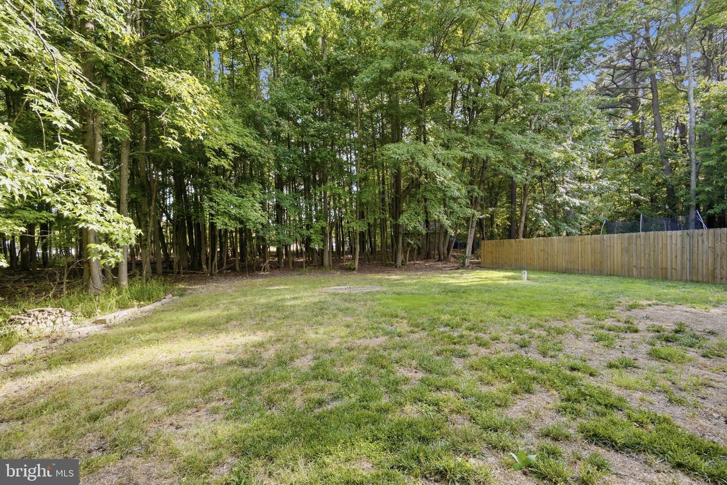 124 Riverside Dr Property Photo 42
