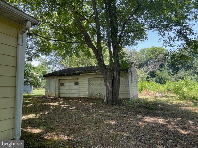 518 Arrington Rd Property Photo 2