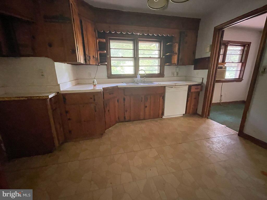518 Arrington Rd Property Photo 3