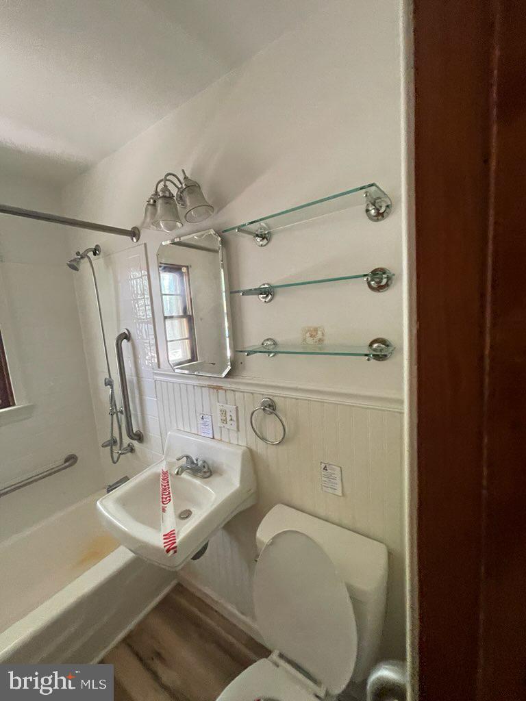 518 Arrington Rd Property Photo 5
