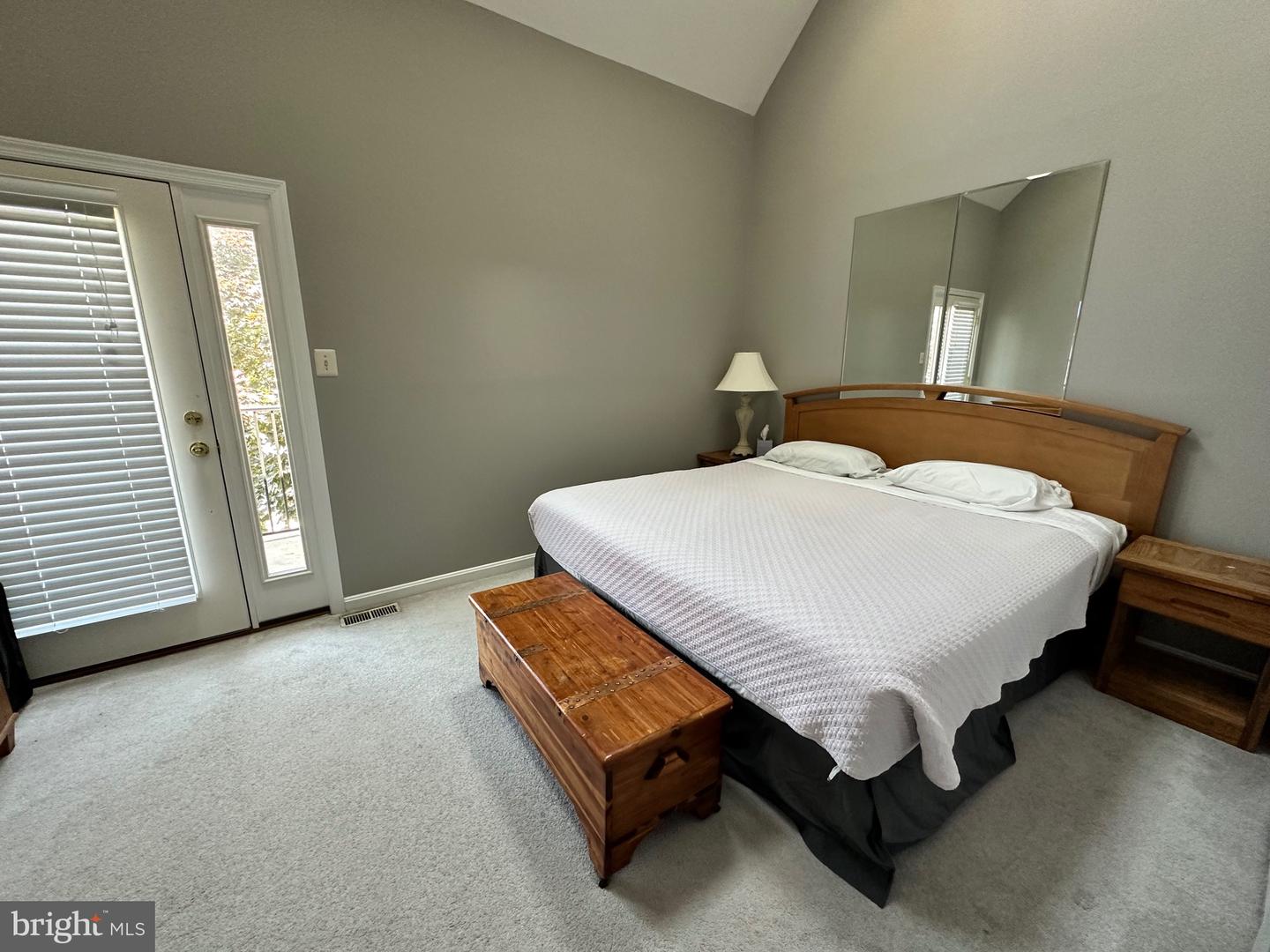 9-e Queen Victoria Way Property Photo 7