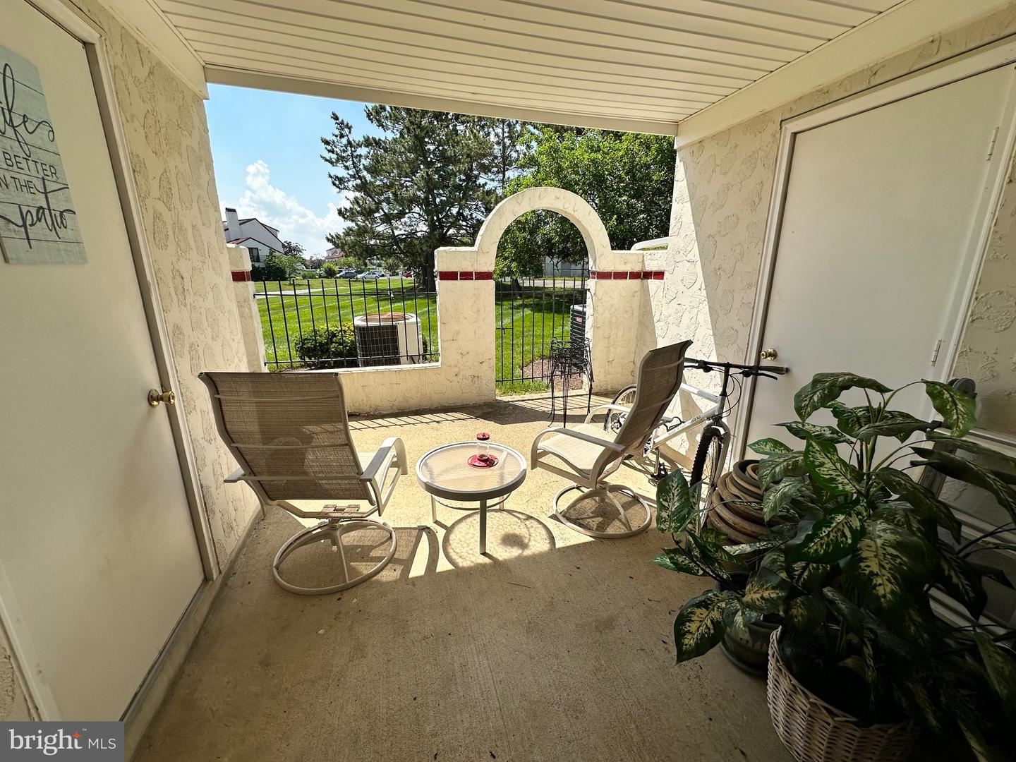 9-e Queen Victoria Way Property Photo 25