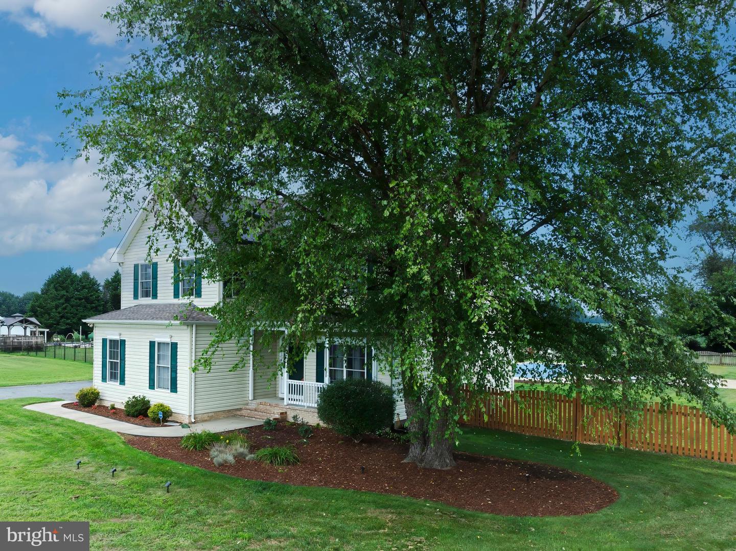 611 Clark Corners Rd Property Photo 3