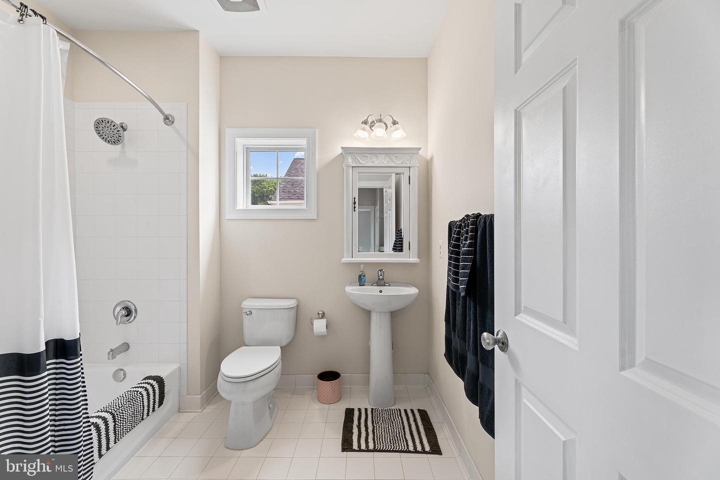 134 Richard Ingle Way Property Photo 32
