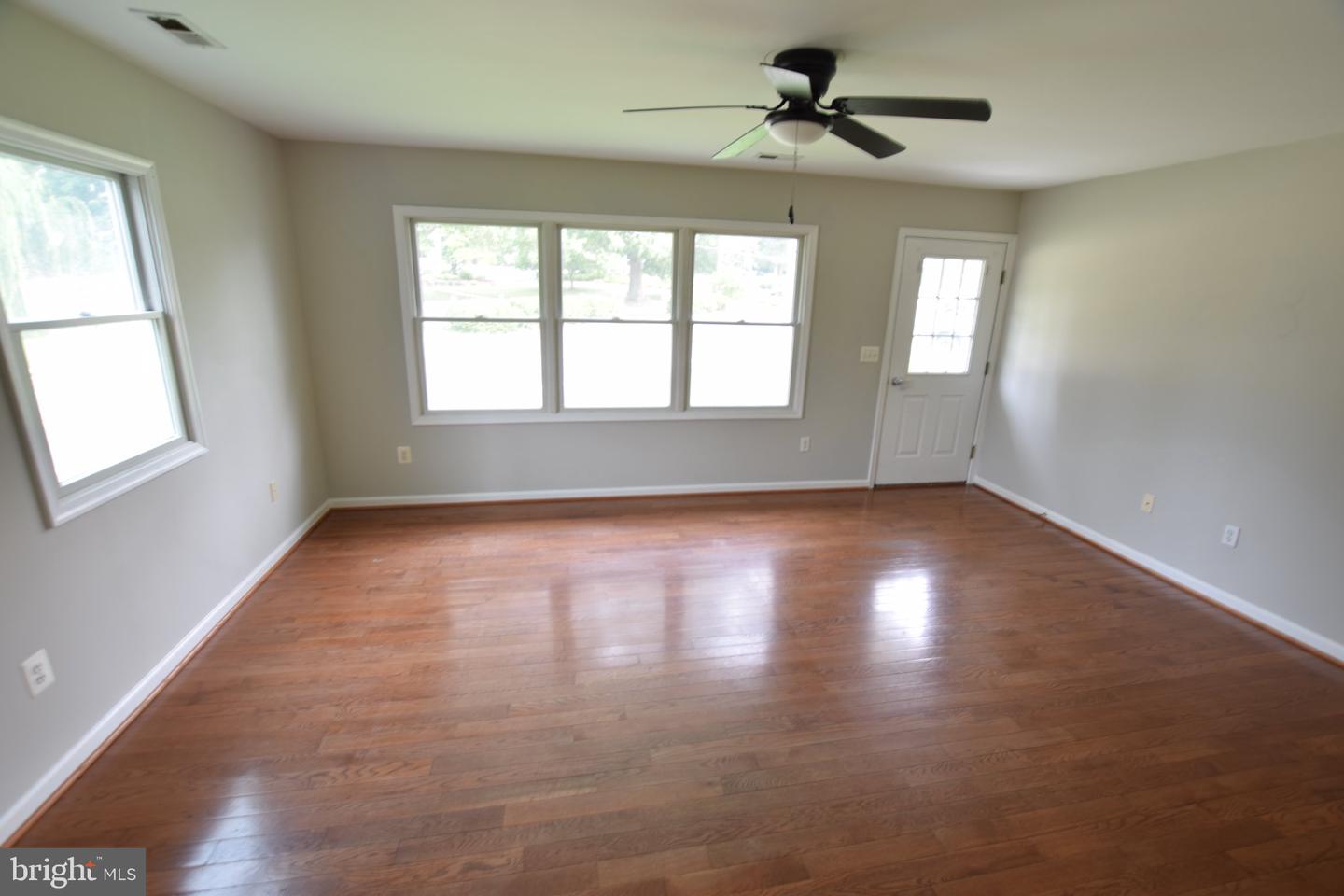 6808 Main St Property Photo 6