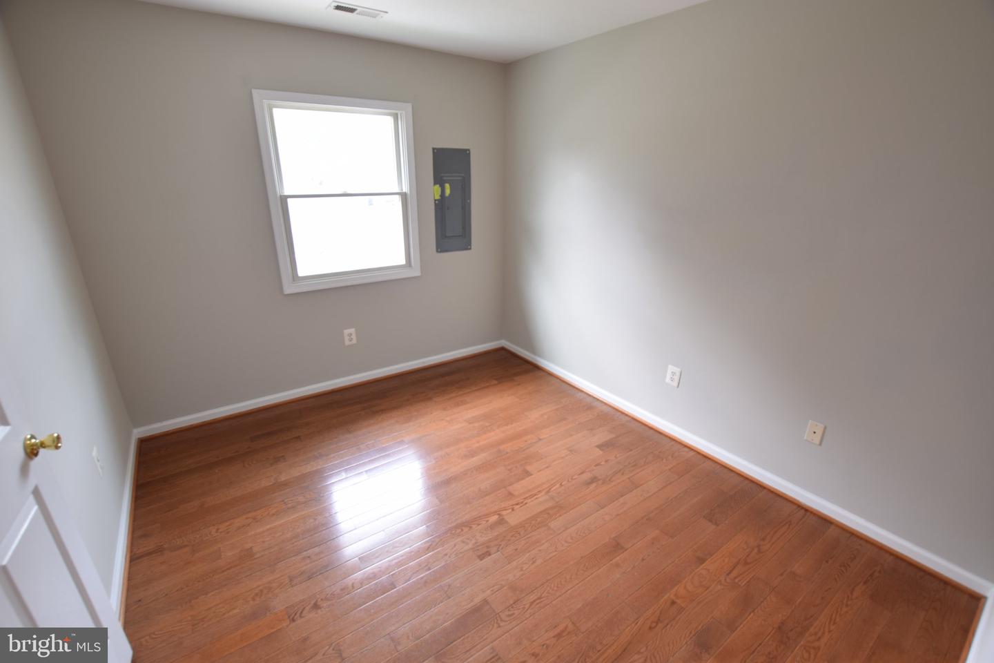 6808 Main St Property Photo 9
