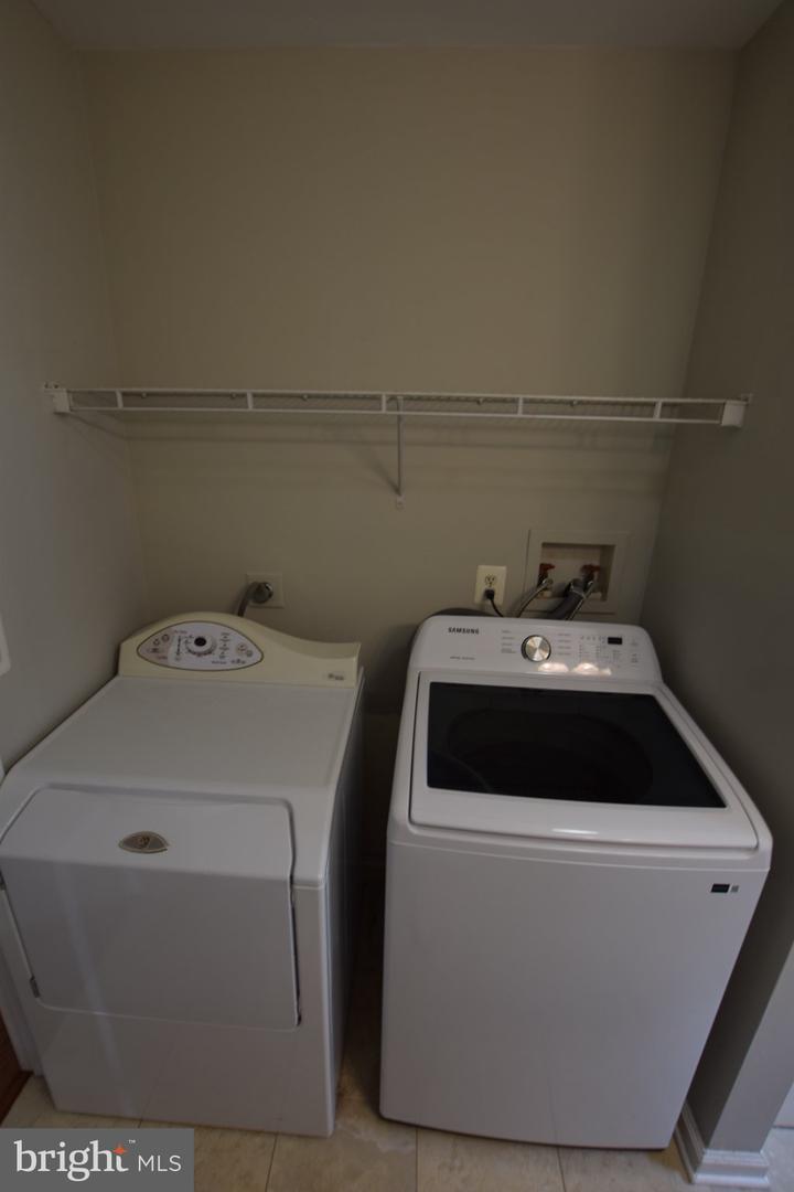 6808 Main St Property Photo 11