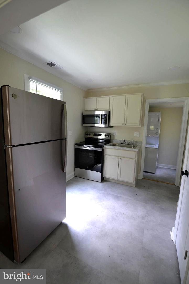 600 Perrys Corner Rd Property Photo 2