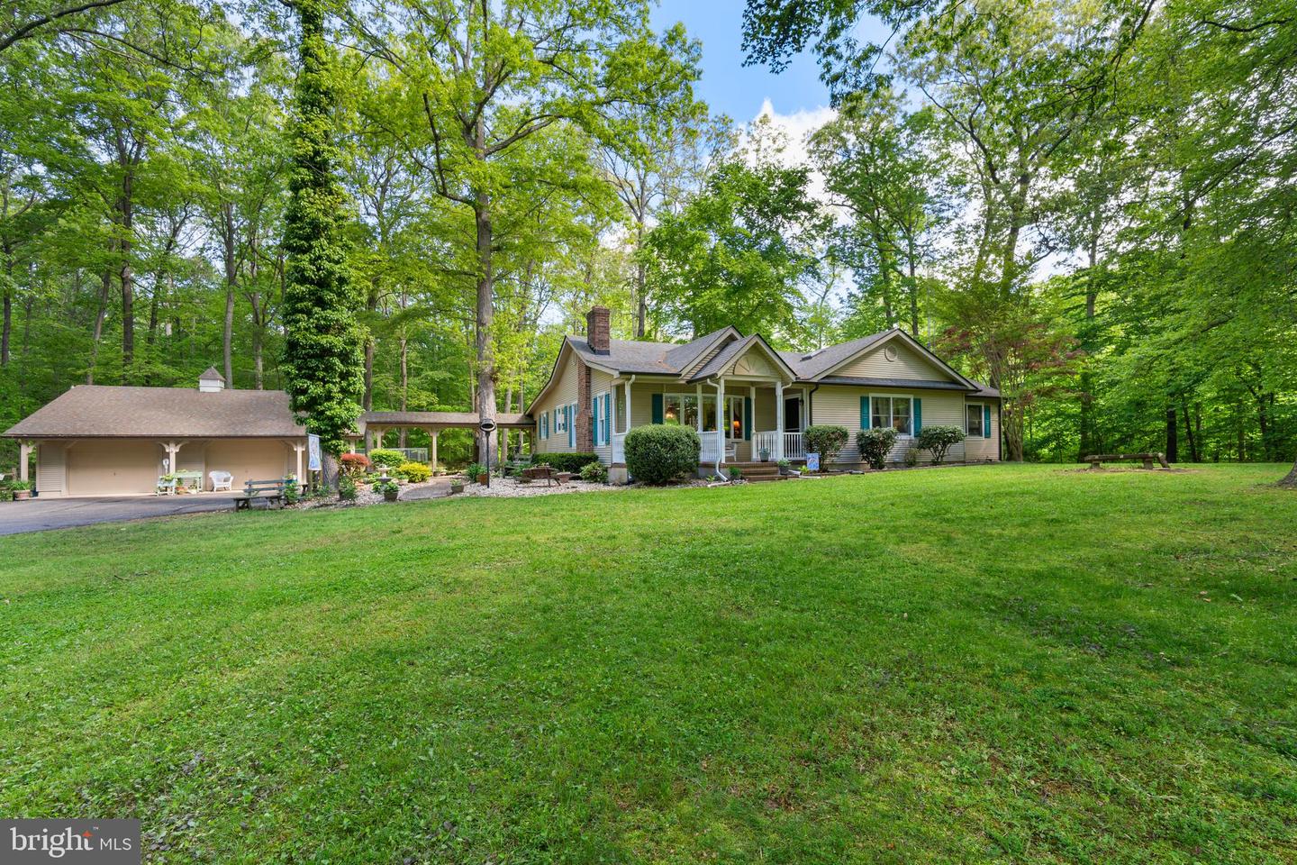 620 Baxter Rd Property Photo 2