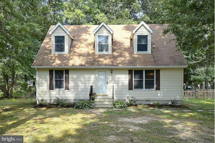 627 DAVOL RD Property Photo 1