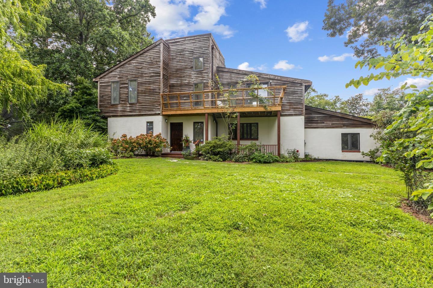 408 Butlers Lndg Property Photo 1