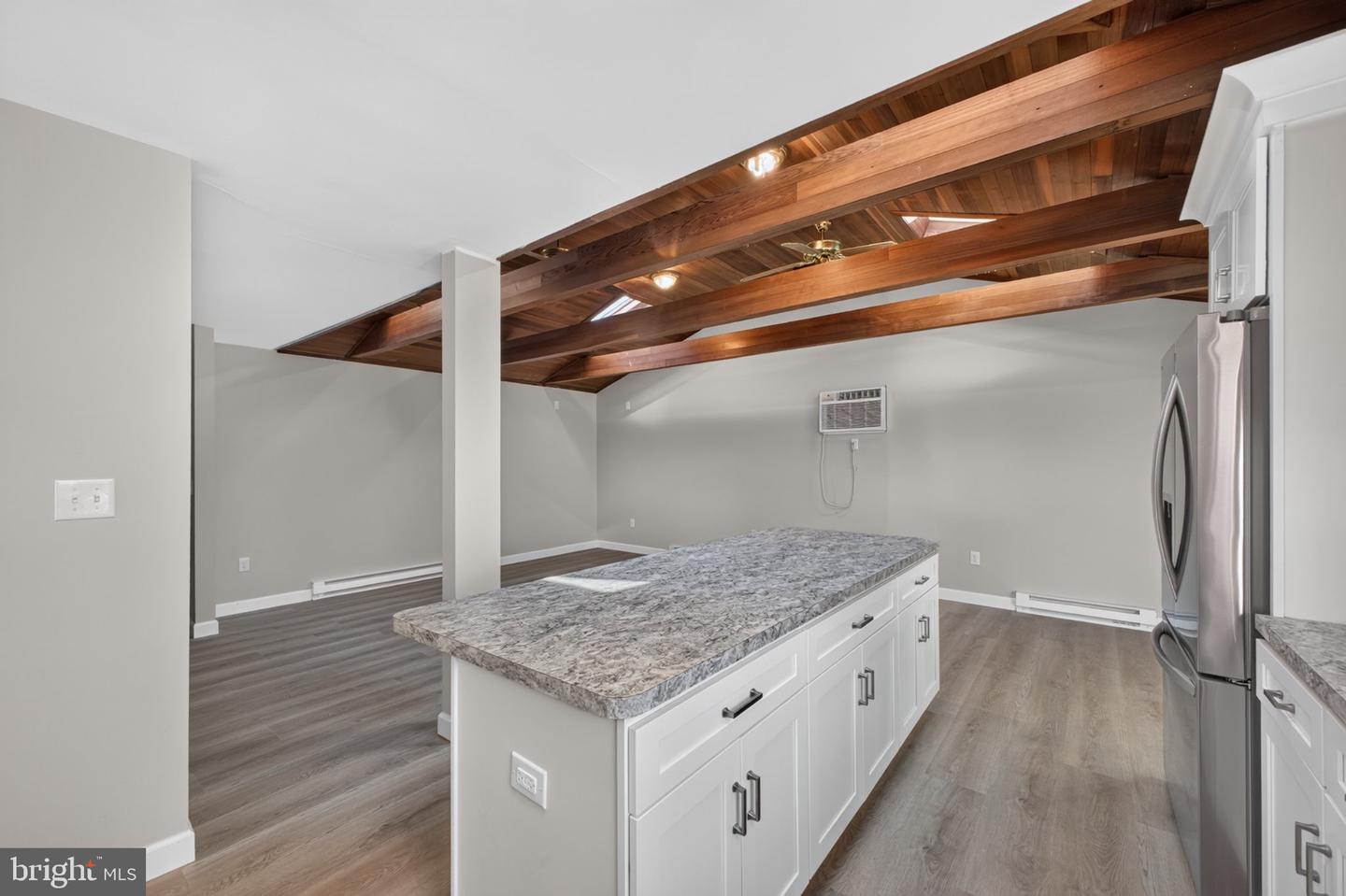 4300 Main Property Photo 11