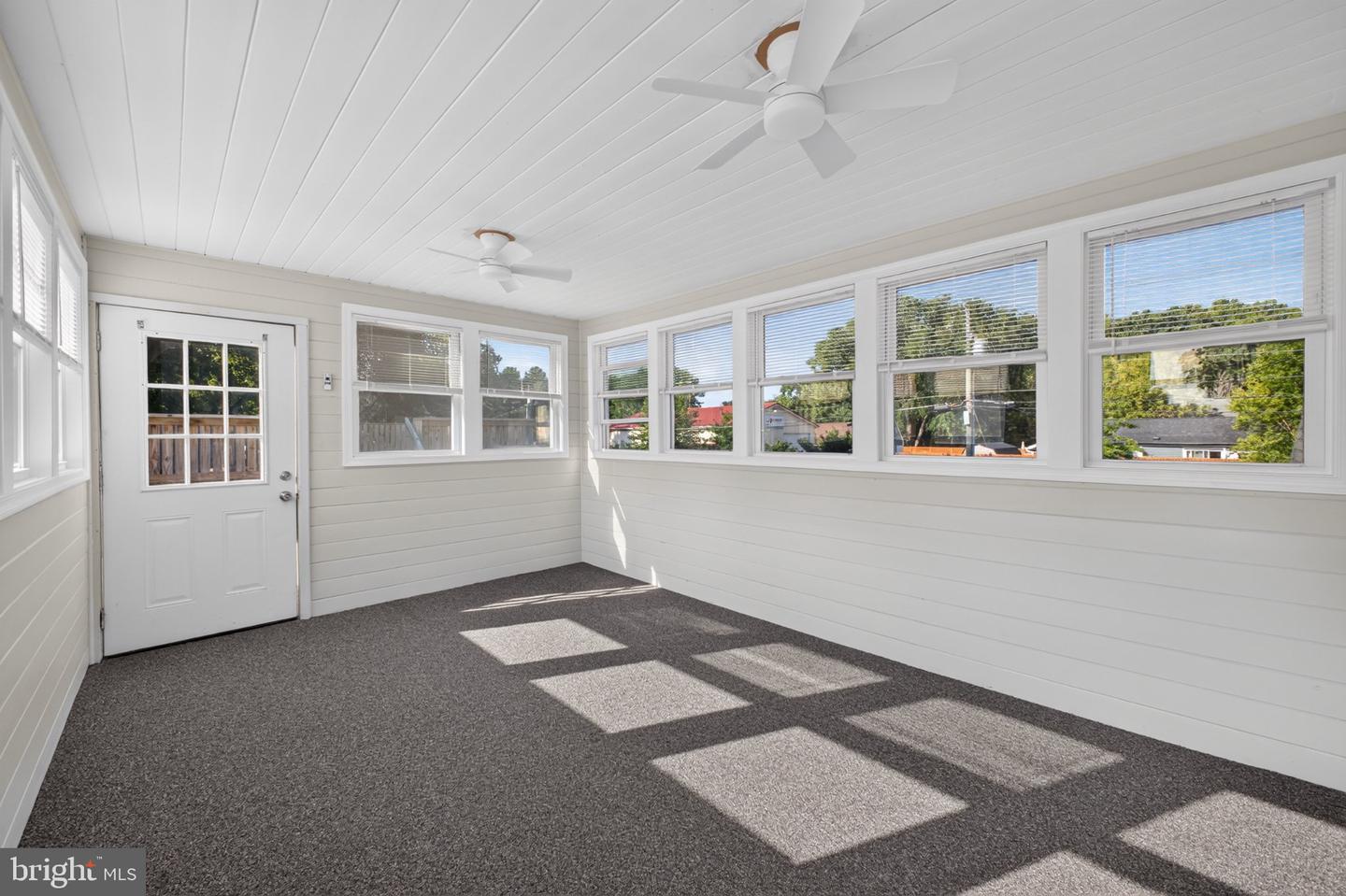 4300 Main Property Photo 12