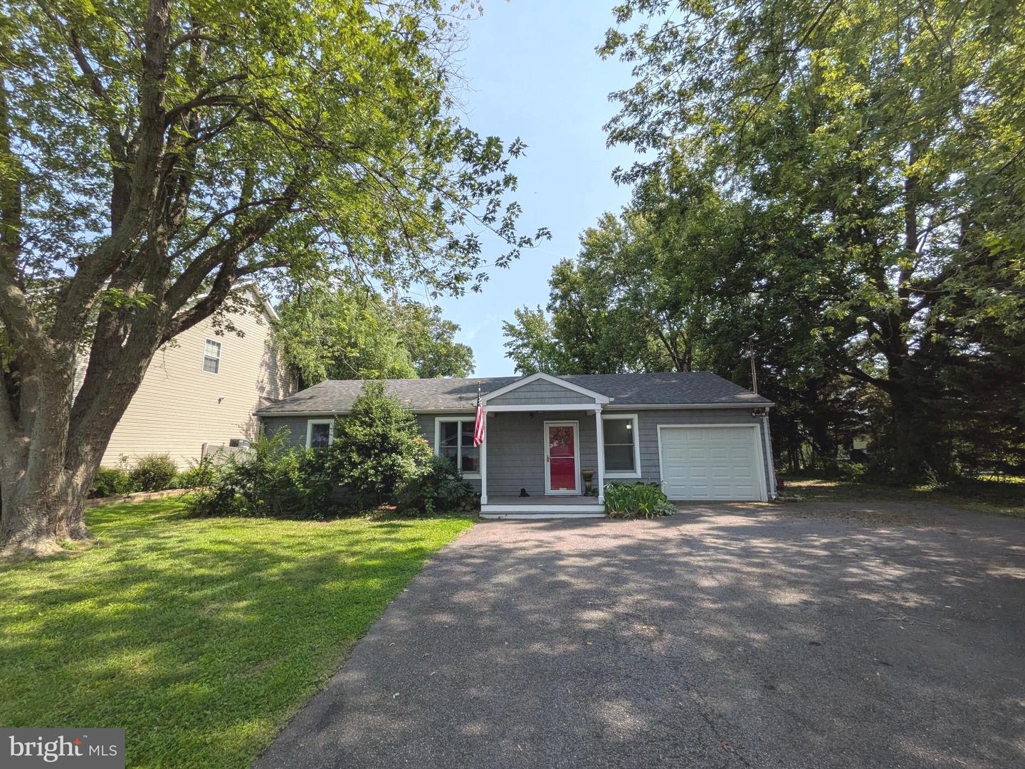 965 Chester River Dr Property Photo 2