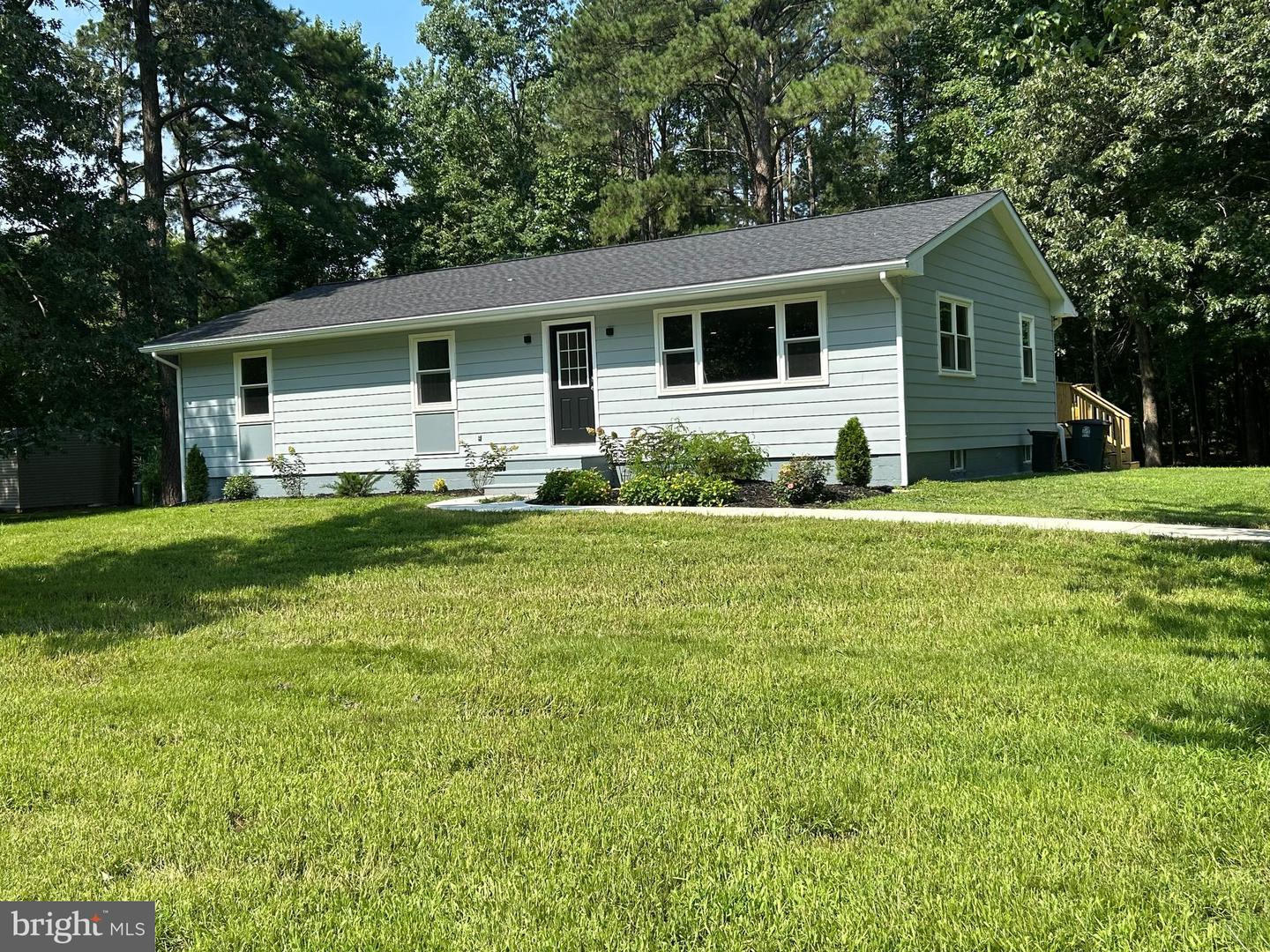 125 Forest Rd Property Photo 1