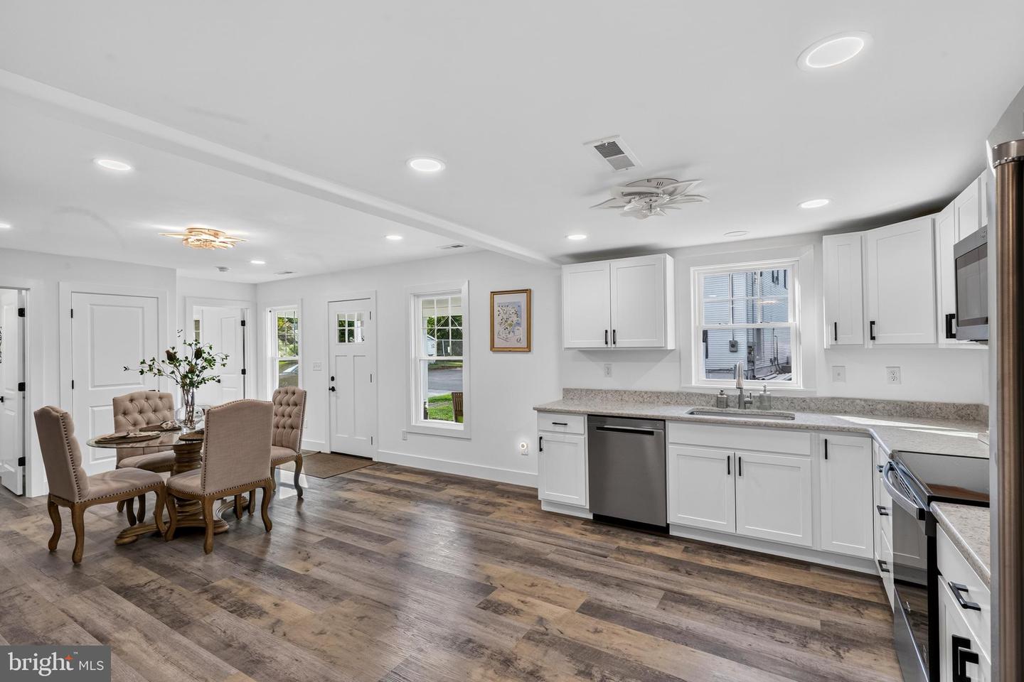 108 Wall St Property Photo 4