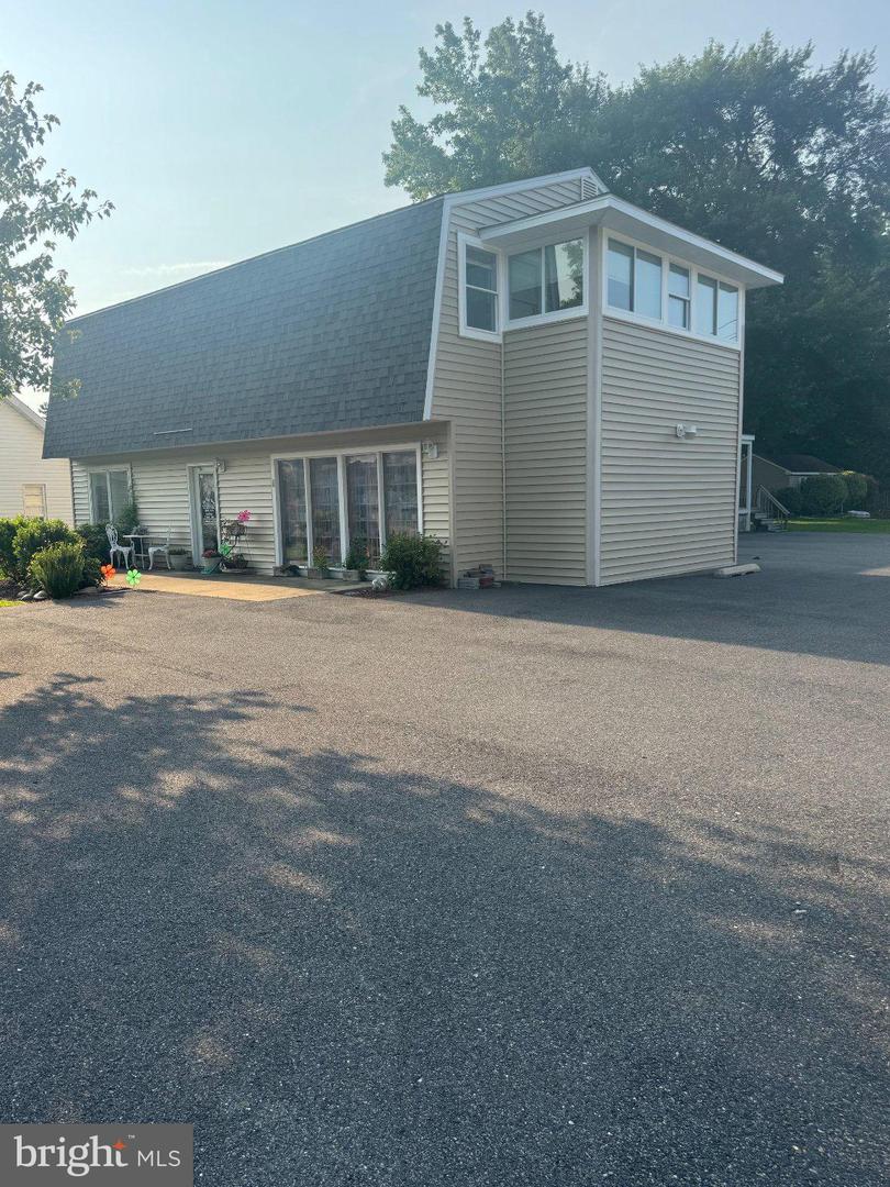 4300 Main Property Photo 1